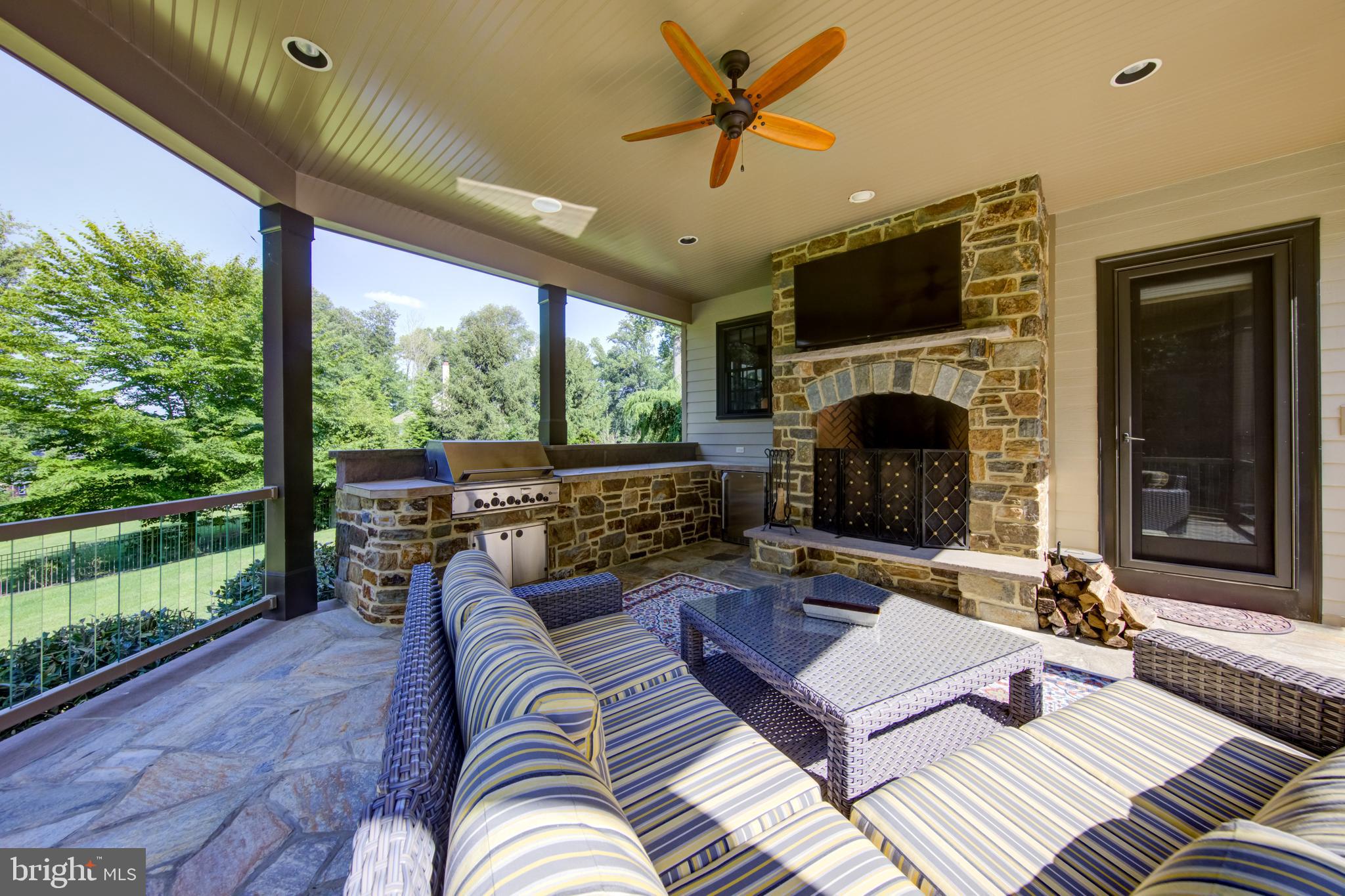 LEOPARD LAKES - Residential