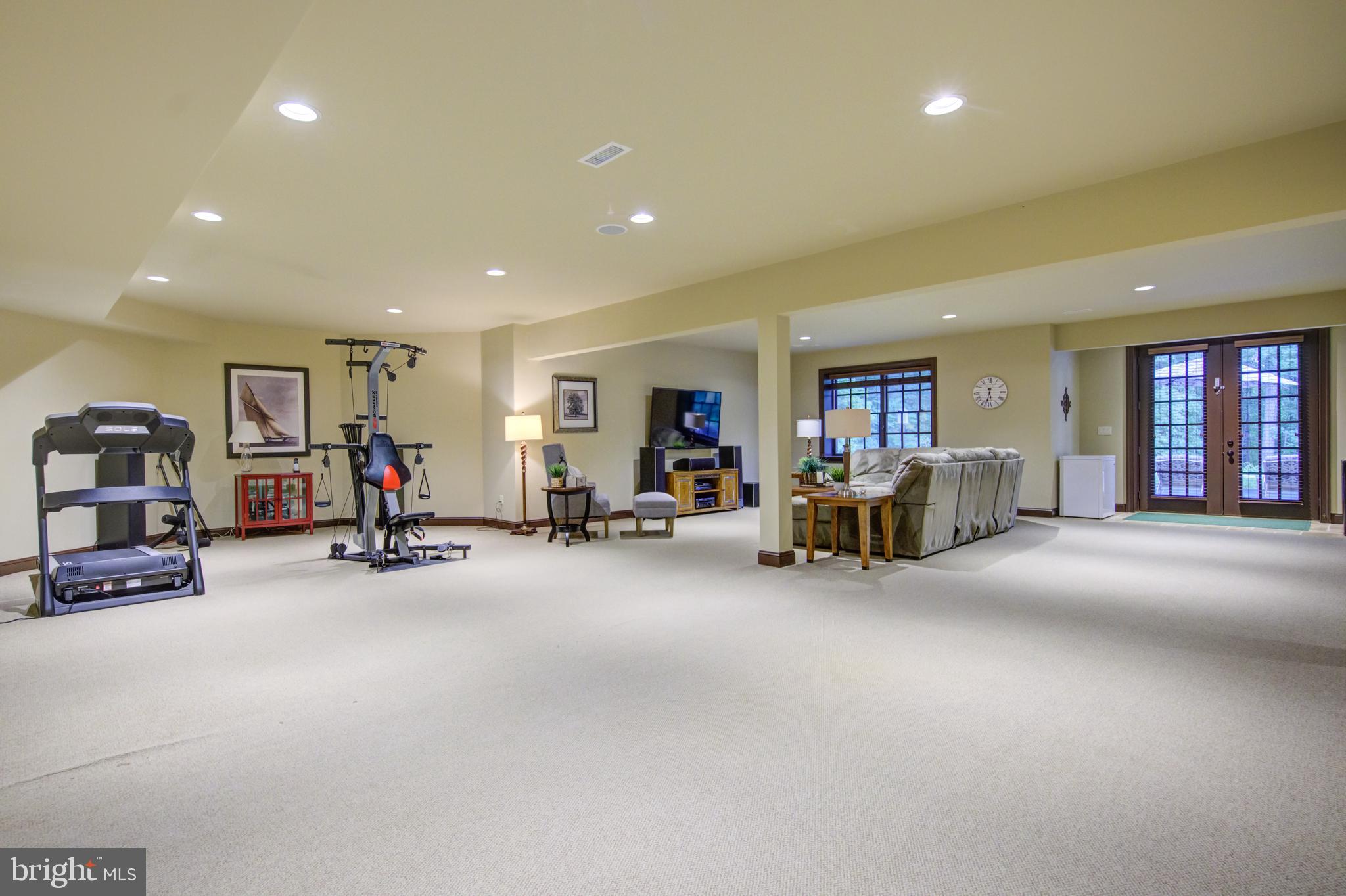 LEOPARD LAKES - Residential