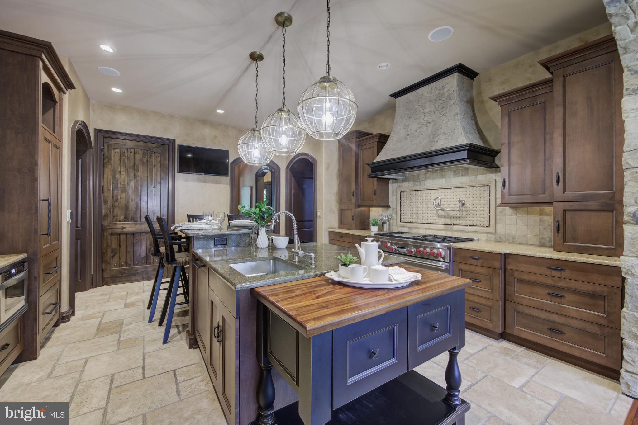 LEOPARD LAKES - Residential