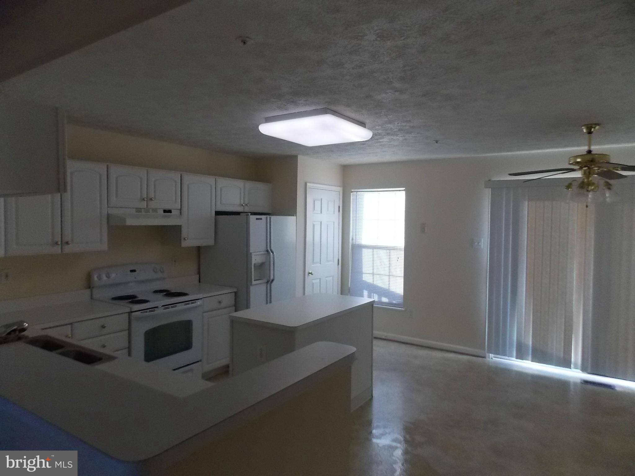 VILLAGE OF PAWNEE - Residential Lease