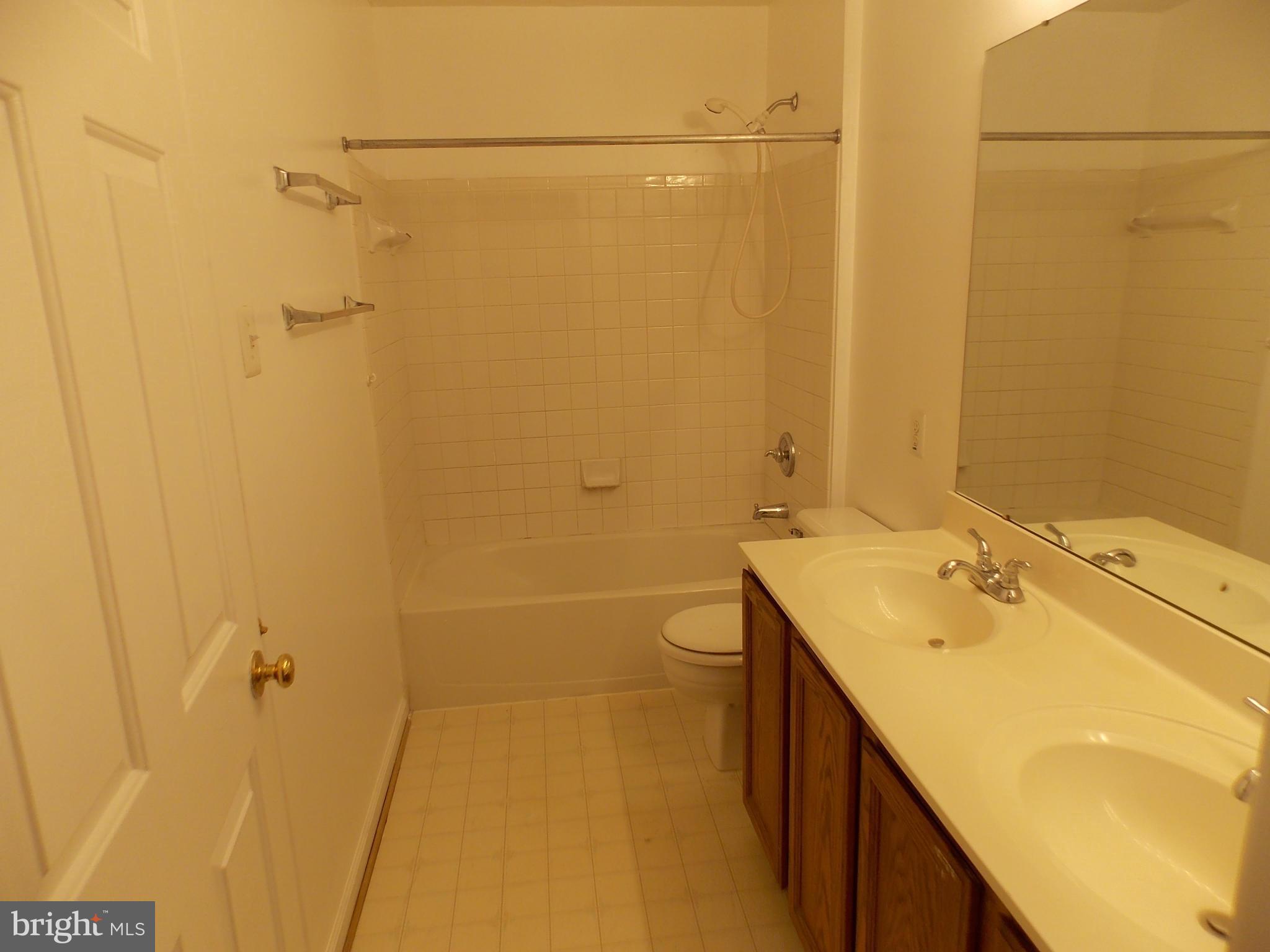 VILLAGE OF PAWNEE - Residential Lease