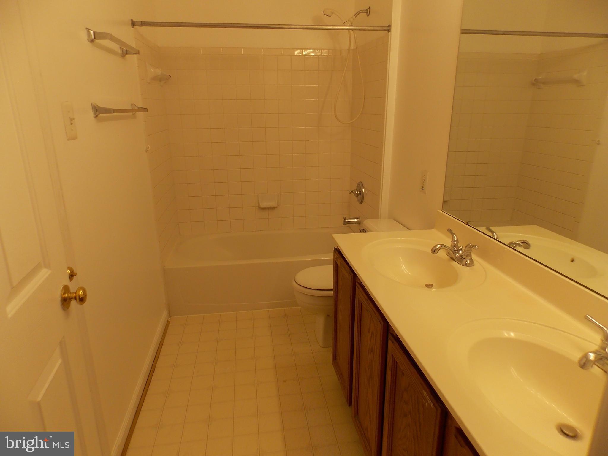 VILLAGE OF PAWNEE - Residential Lease