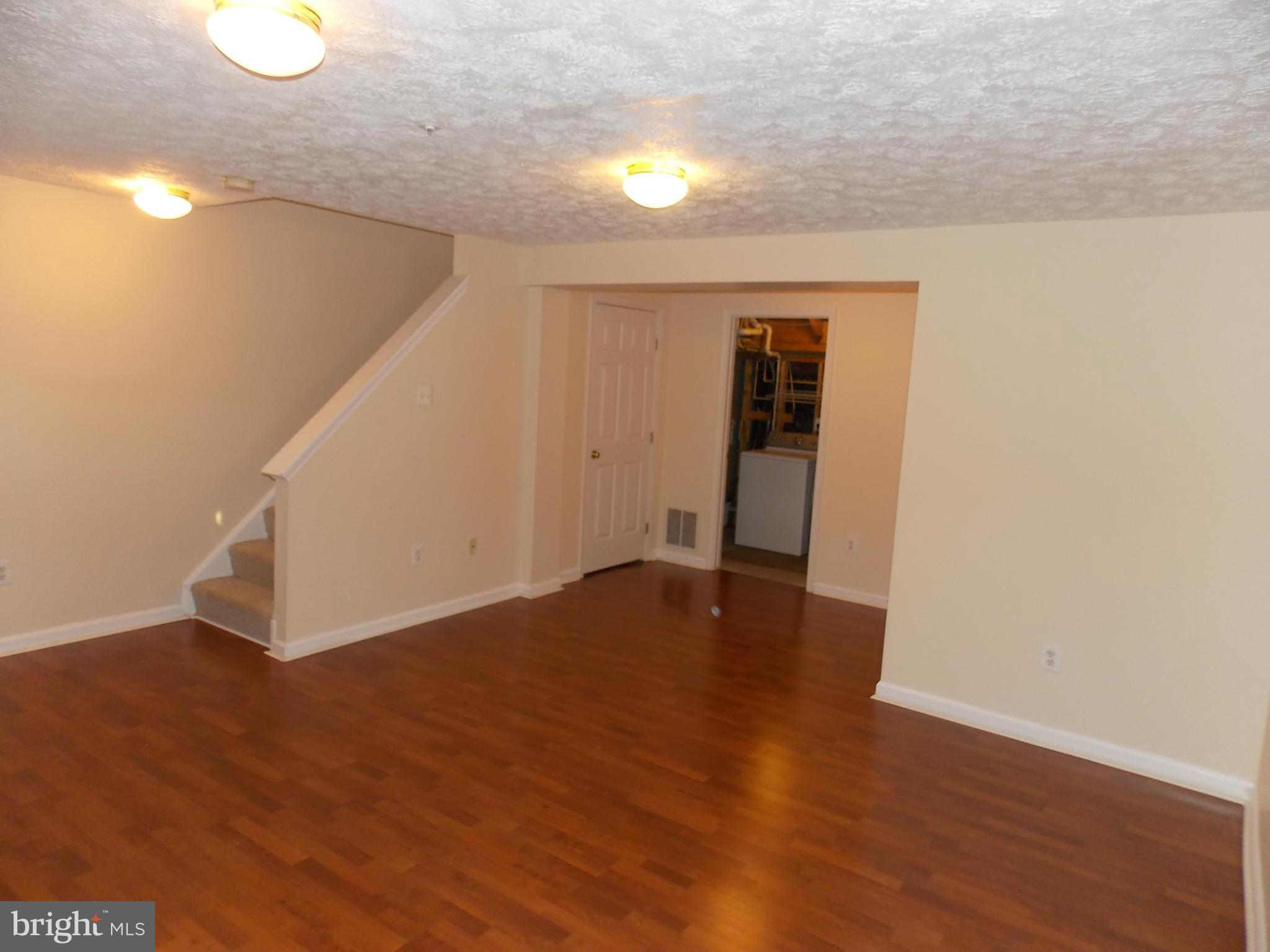 VILLAGE OF PAWNEE - Residential Lease