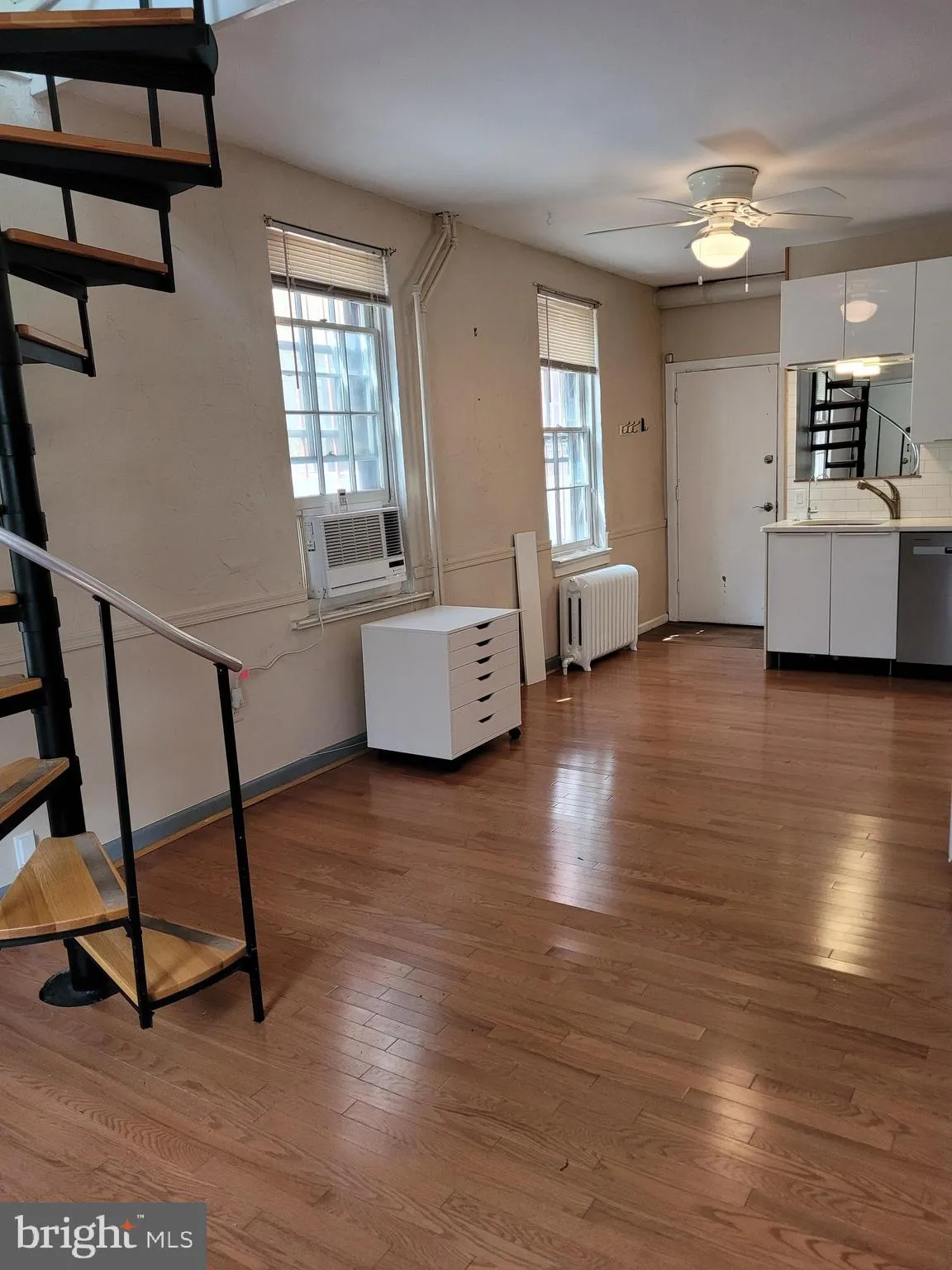 Philadelphia, Pennsylvania 19146, United States, 1 Bedroom Bedrooms, ,2 BathroomsBathrooms,Residential,Active,201195