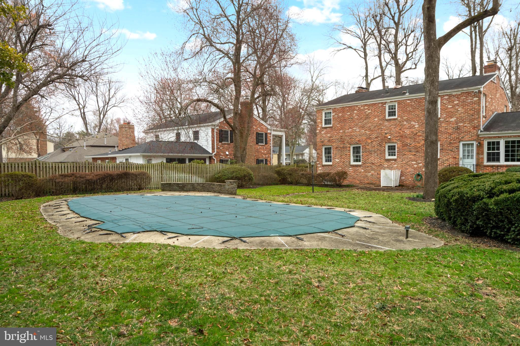 WILTON WOODS - Residential