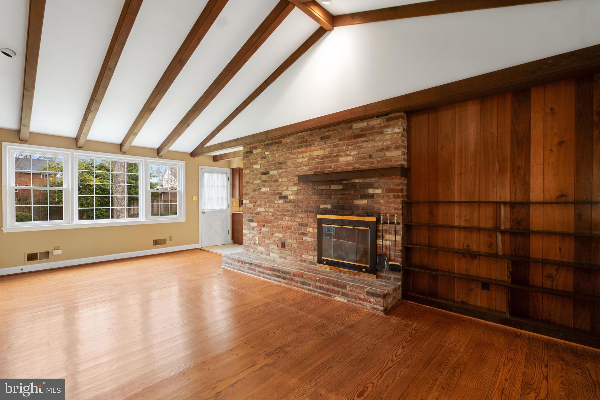 WILTON WOODS - Residential