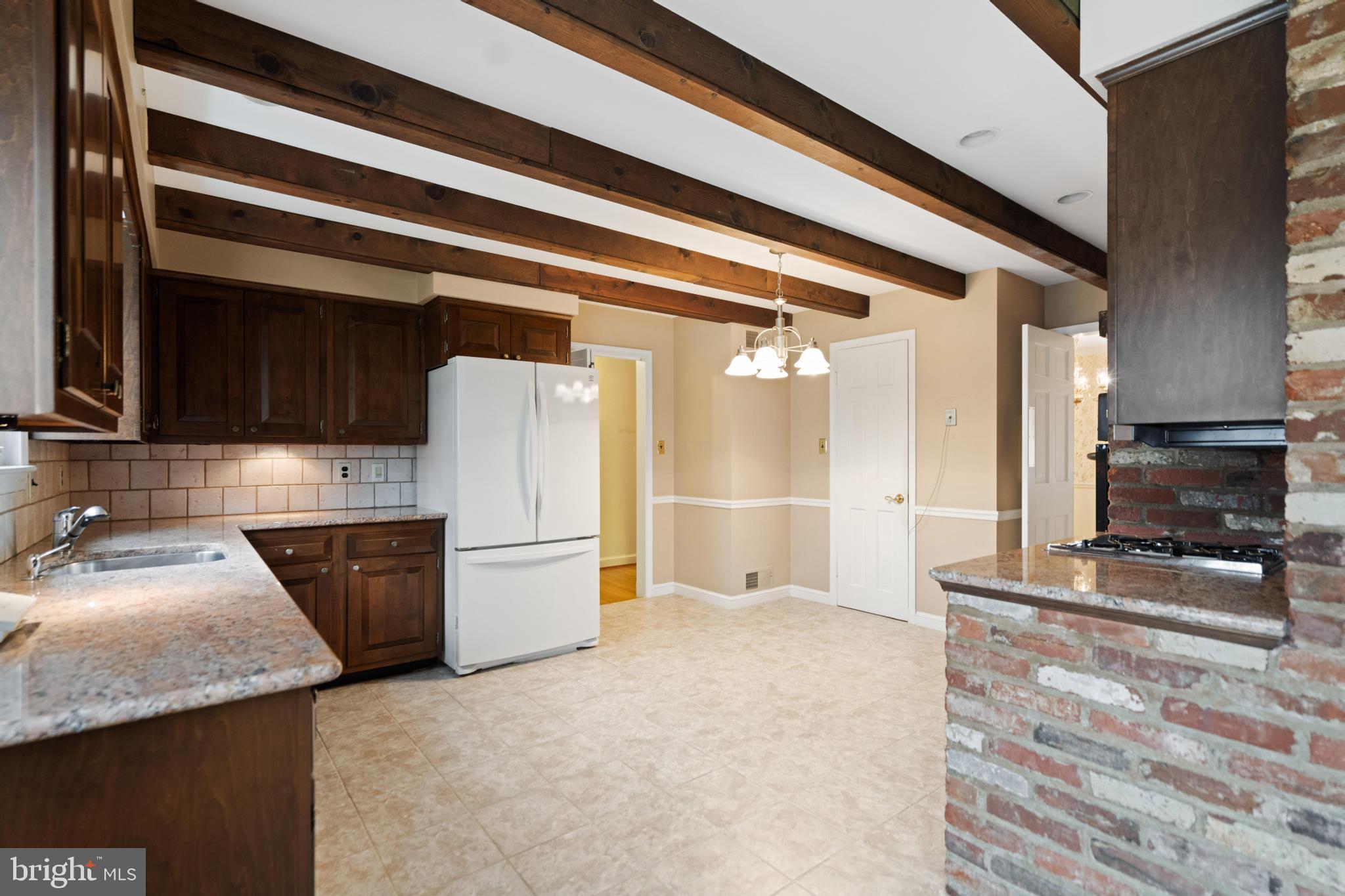 WILTON WOODS - Residential