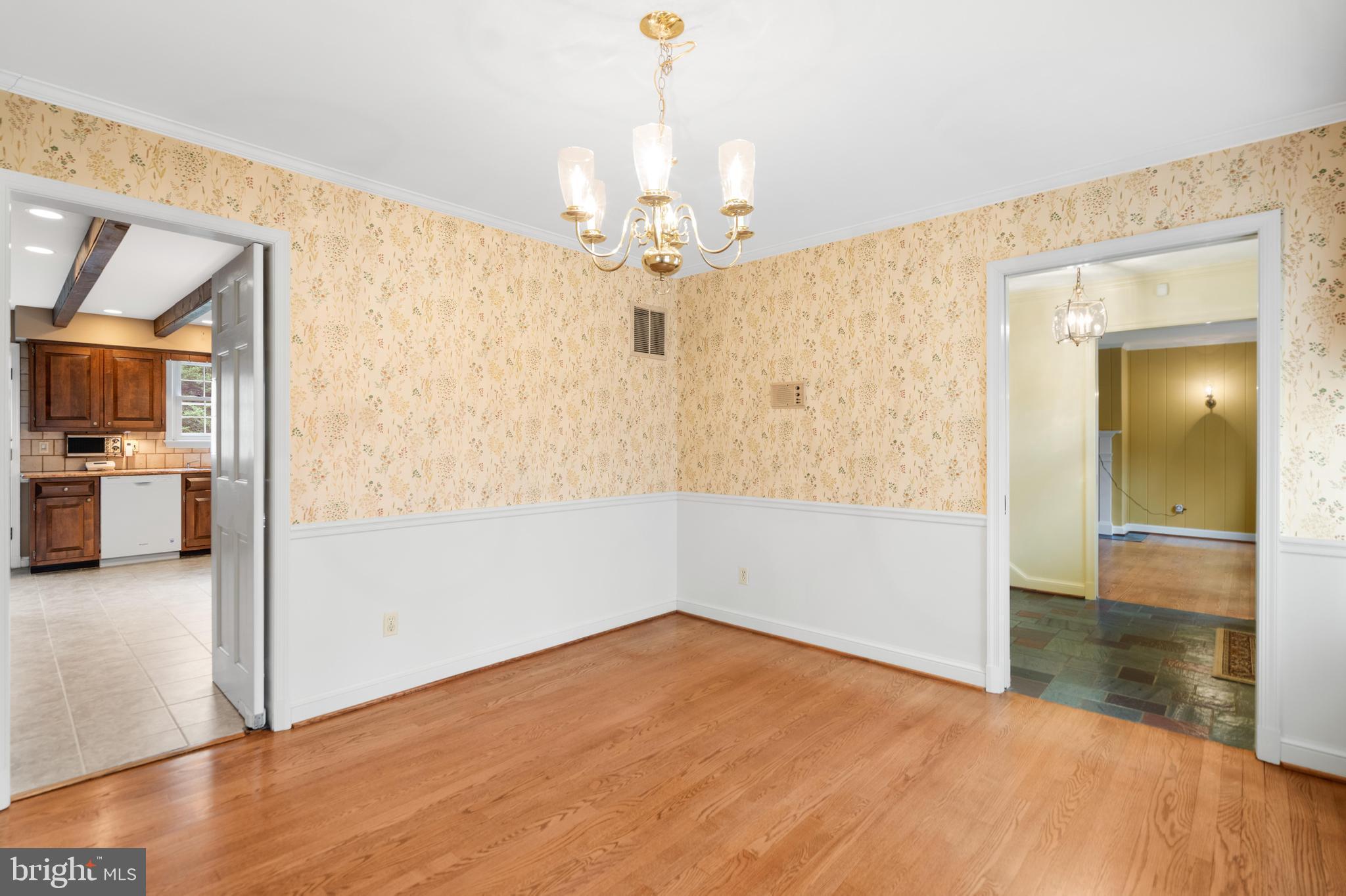 WILTON WOODS - Residential