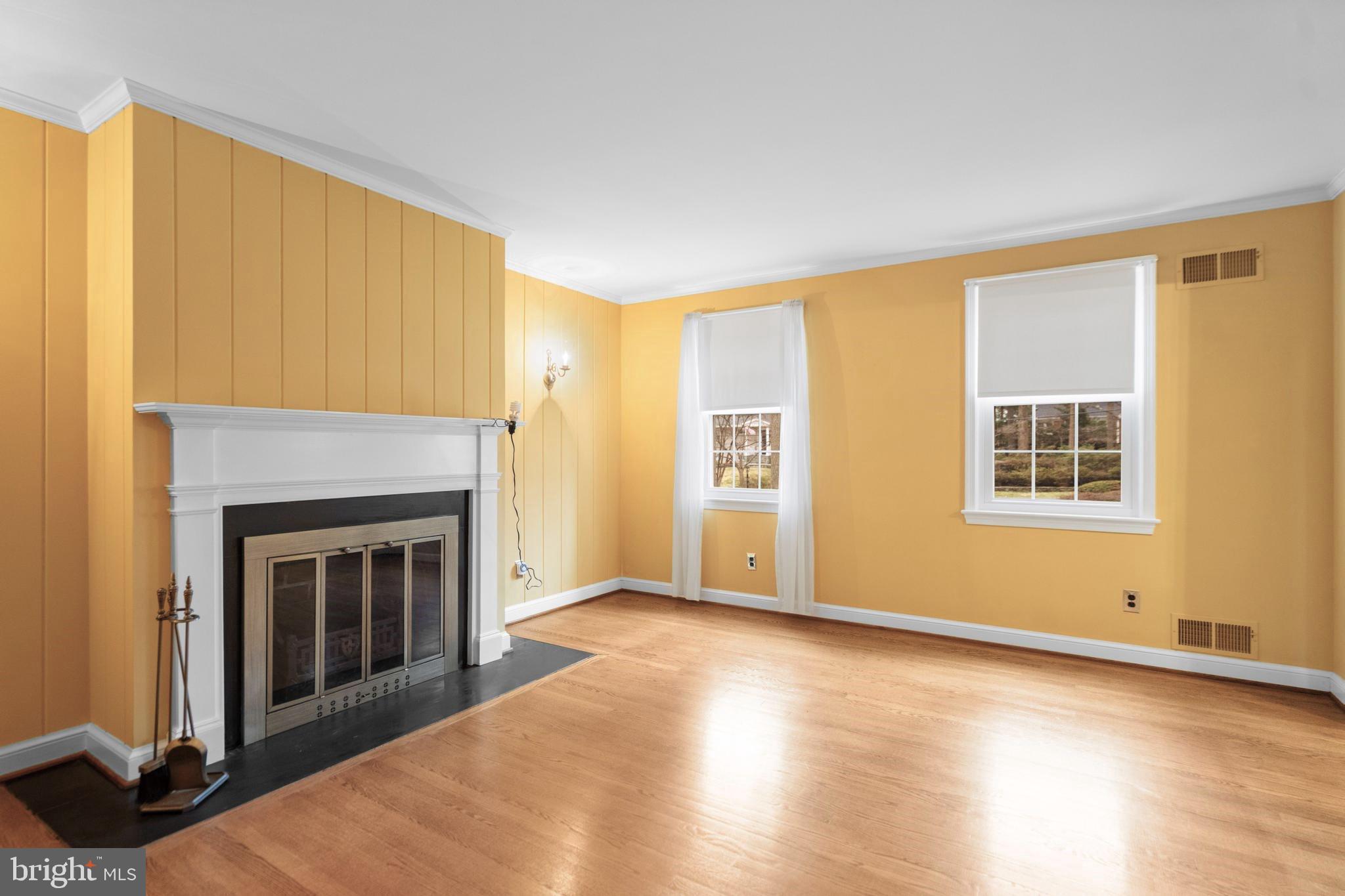 WILTON WOODS - Residential