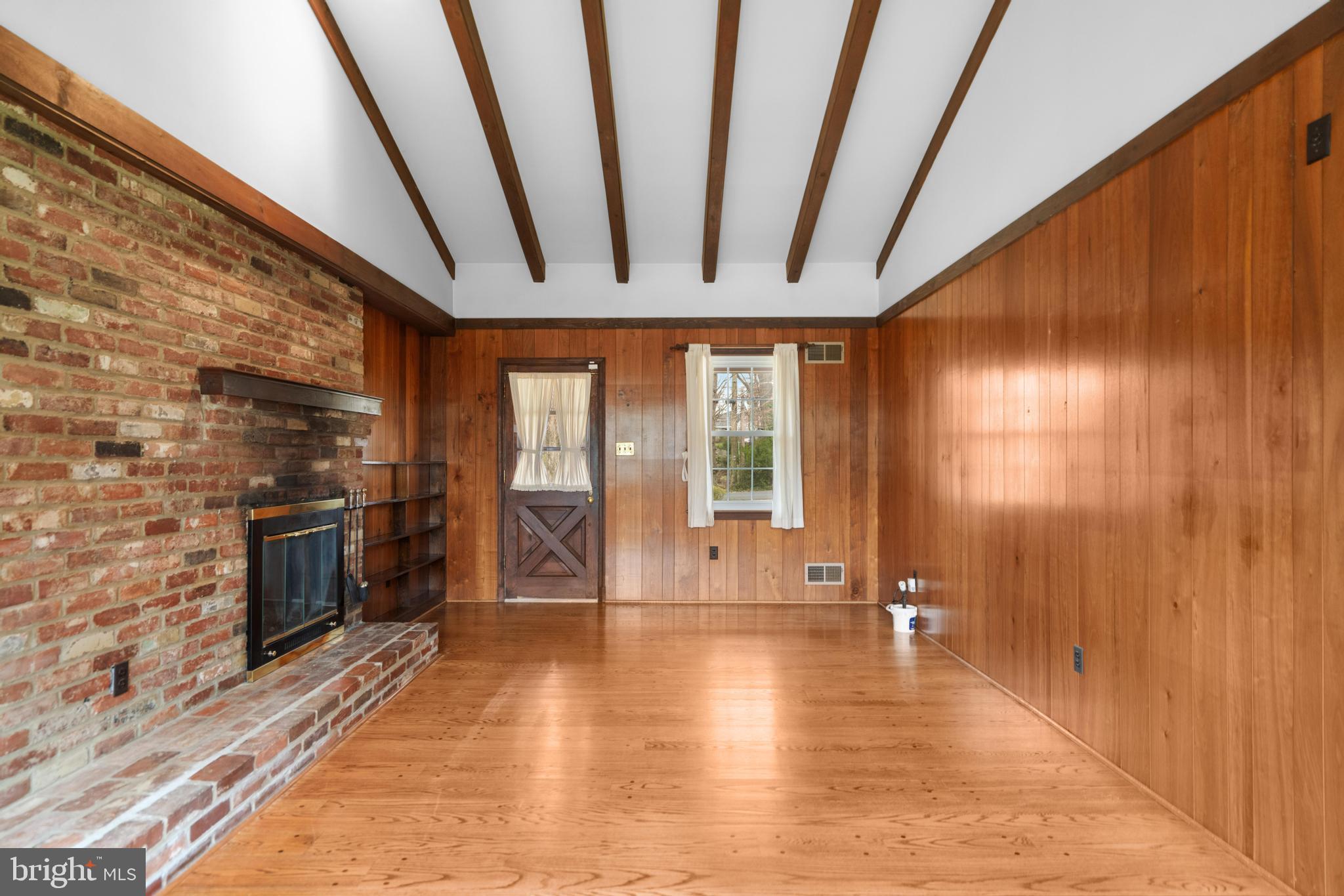 WILTON WOODS - Residential