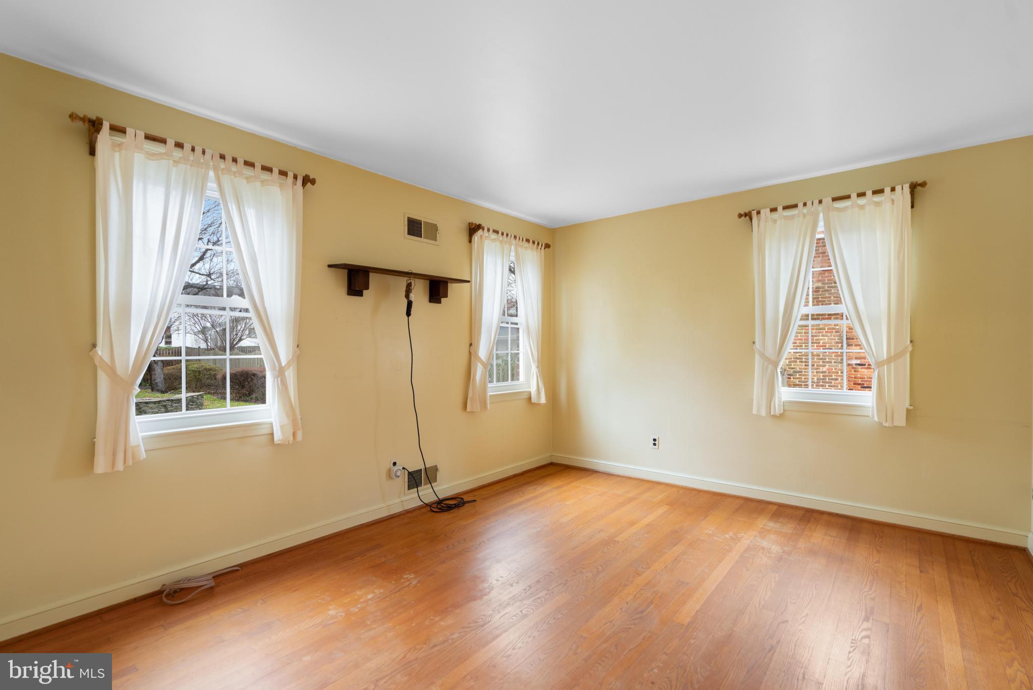 WILTON WOODS - Residential