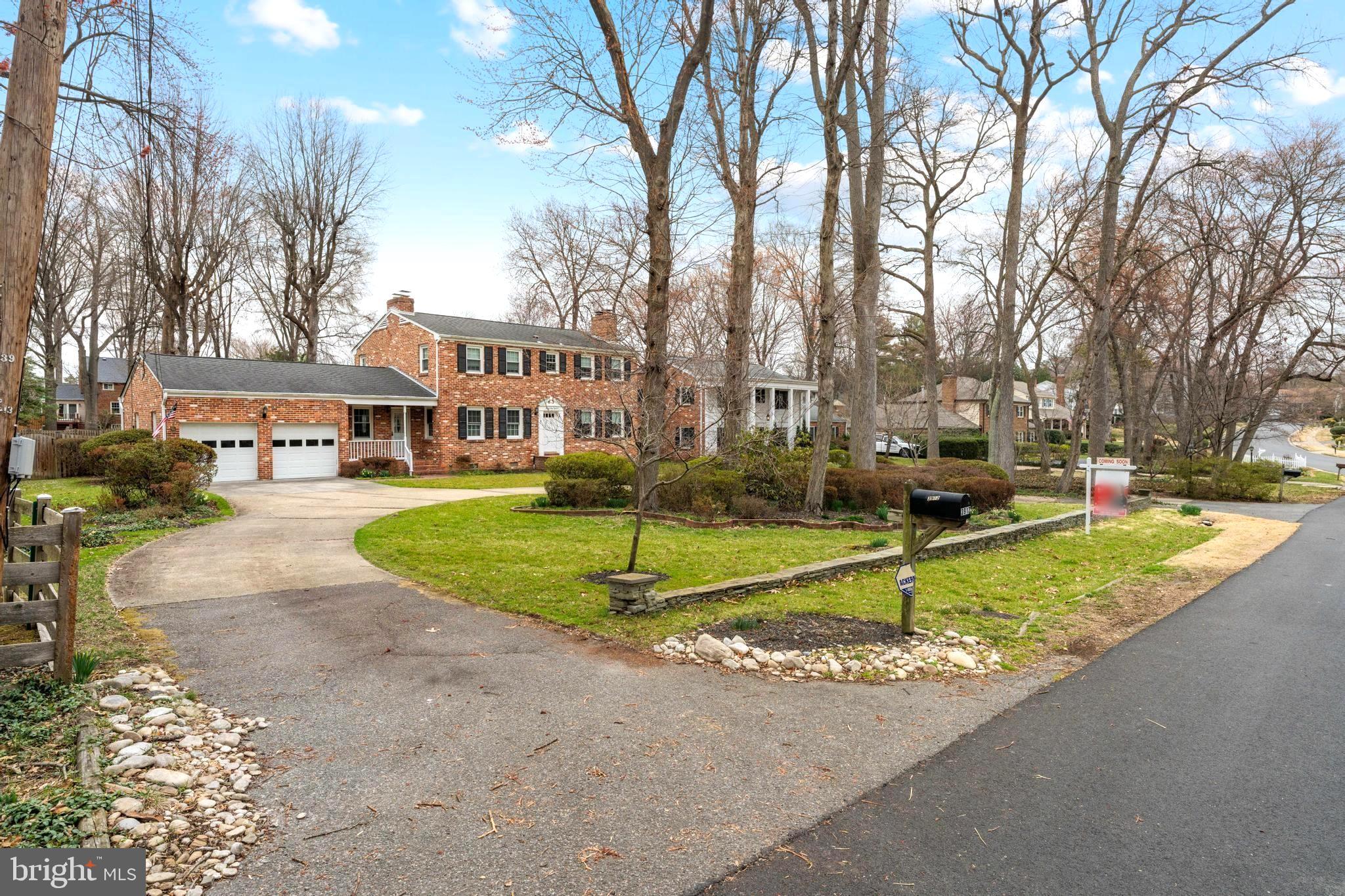 WILTON WOODS - Residential