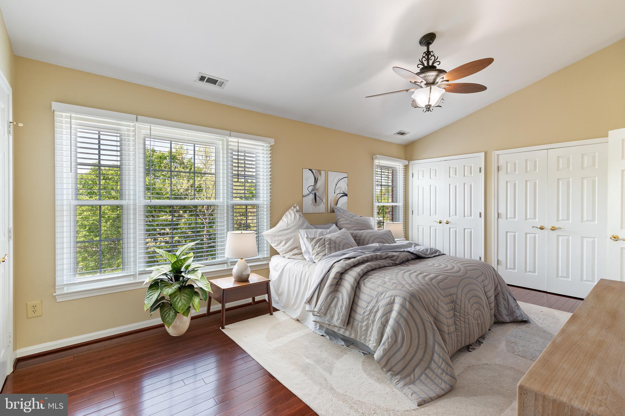 LIFESTYLE AT SULLY STATION - Residential