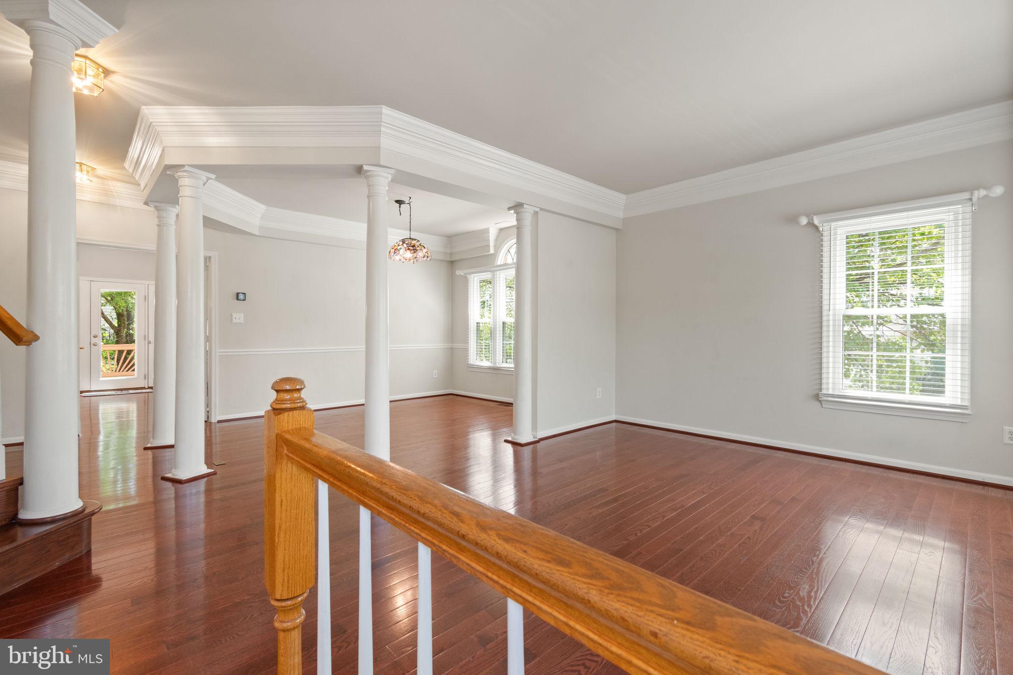 LIFESTYLE AT SULLY STATION - Residential