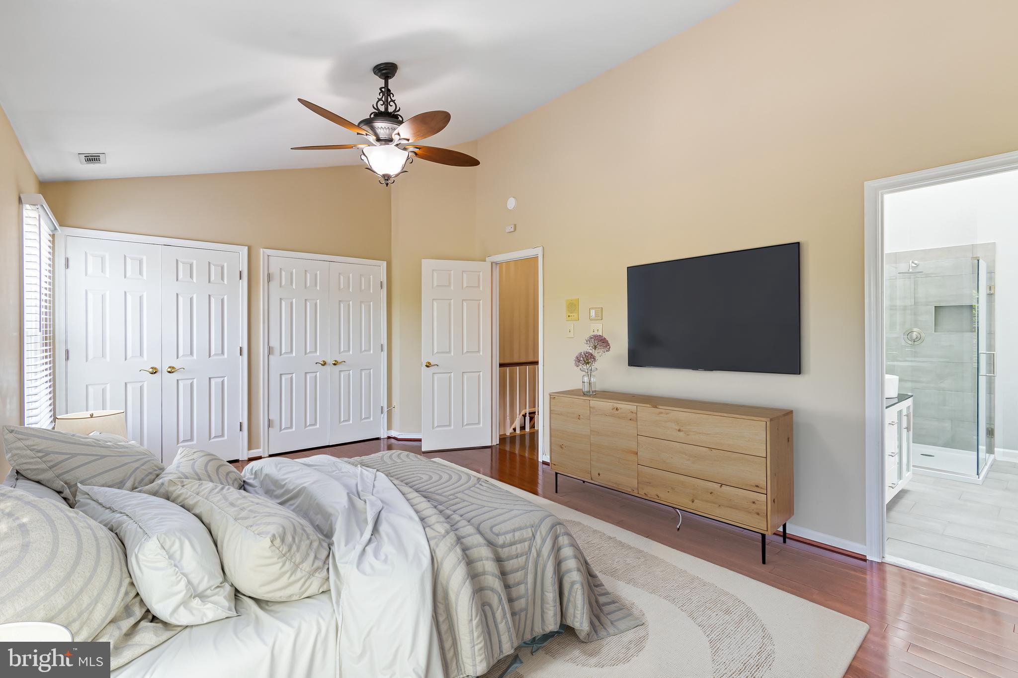 LIFESTYLE AT SULLY STATION - Residential