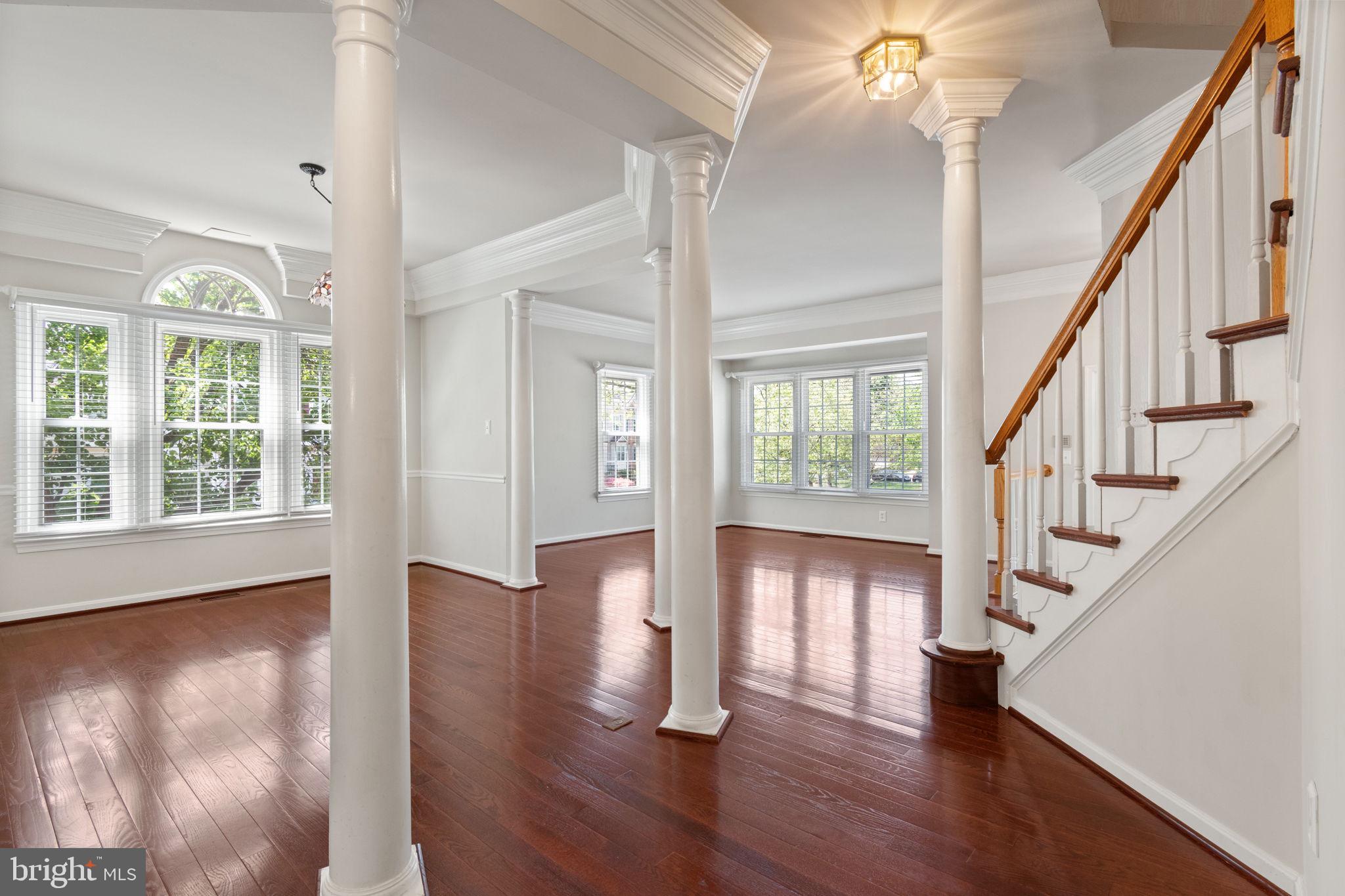 LIFESTYLE AT SULLY STATION - Residential