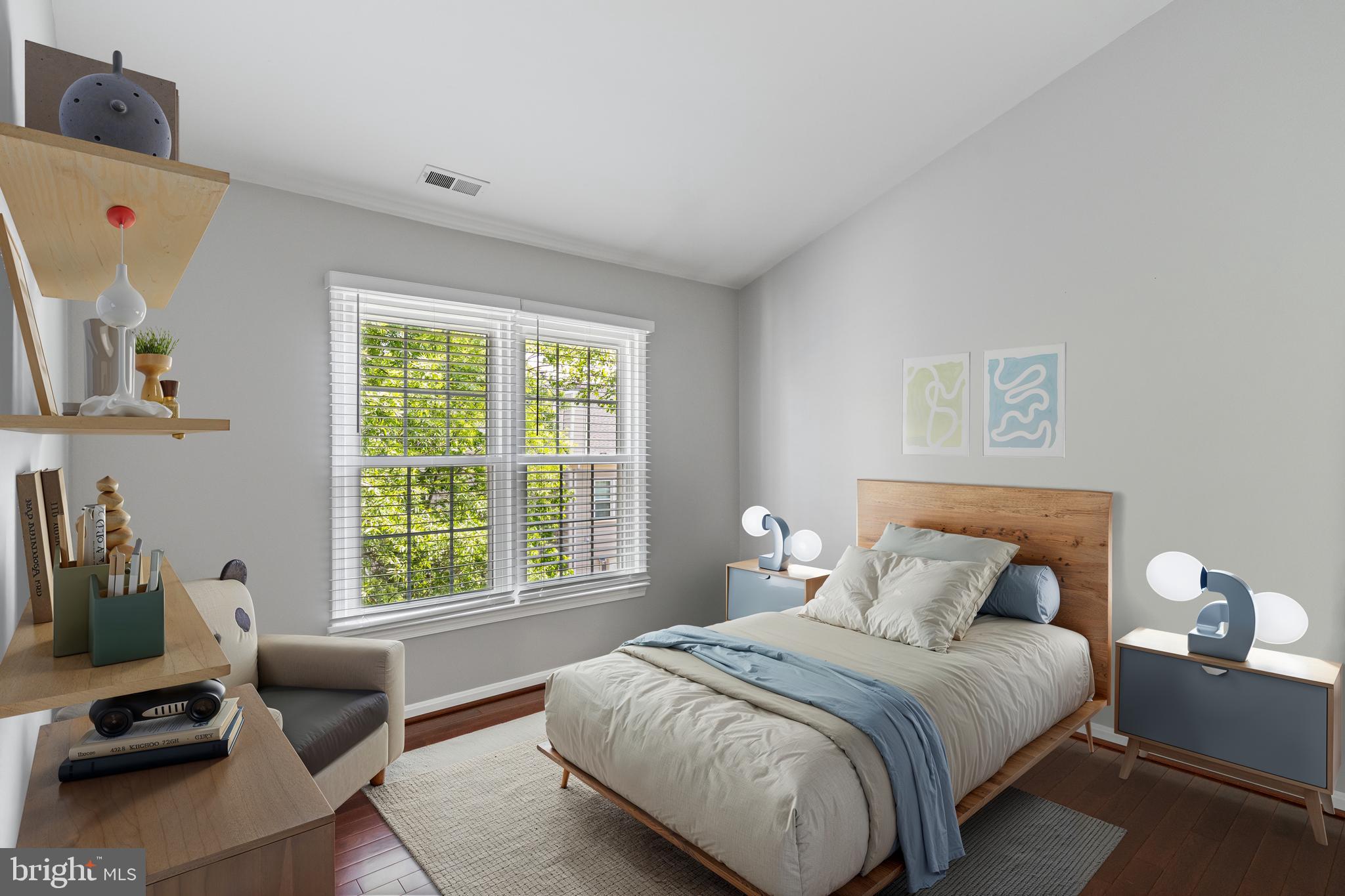 LIFESTYLE AT SULLY STATION - Residential