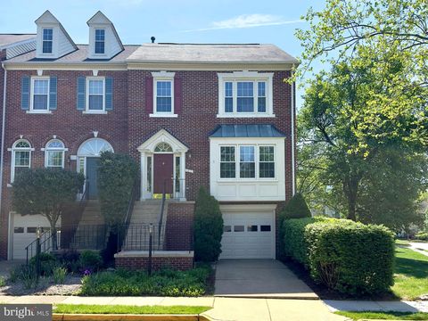 5811 SUMMERLAKE WAY CENTREVILLE VA 20120