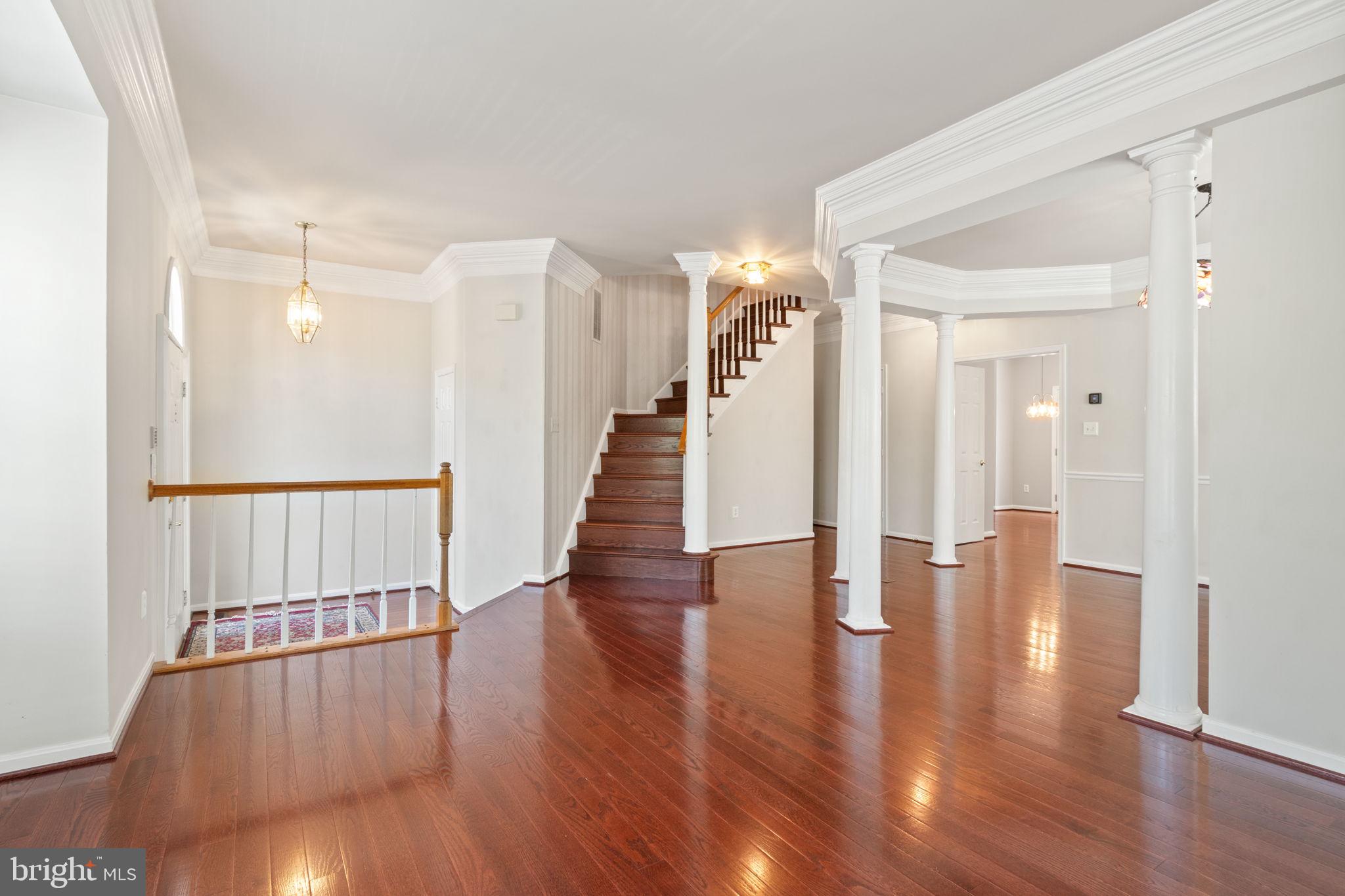 LIFESTYLE AT SULLY STATION - Residential