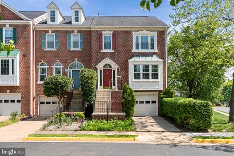 5811 SUMMERLAKE WAY CENTREVILLE VA 20120