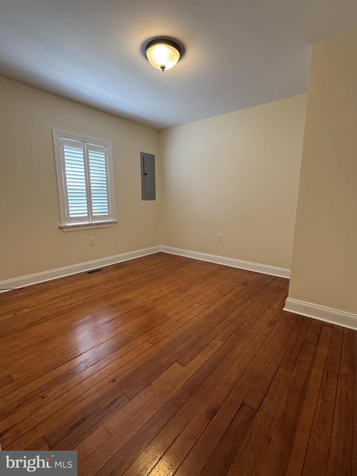 WEST VIEW SHORES - Residential