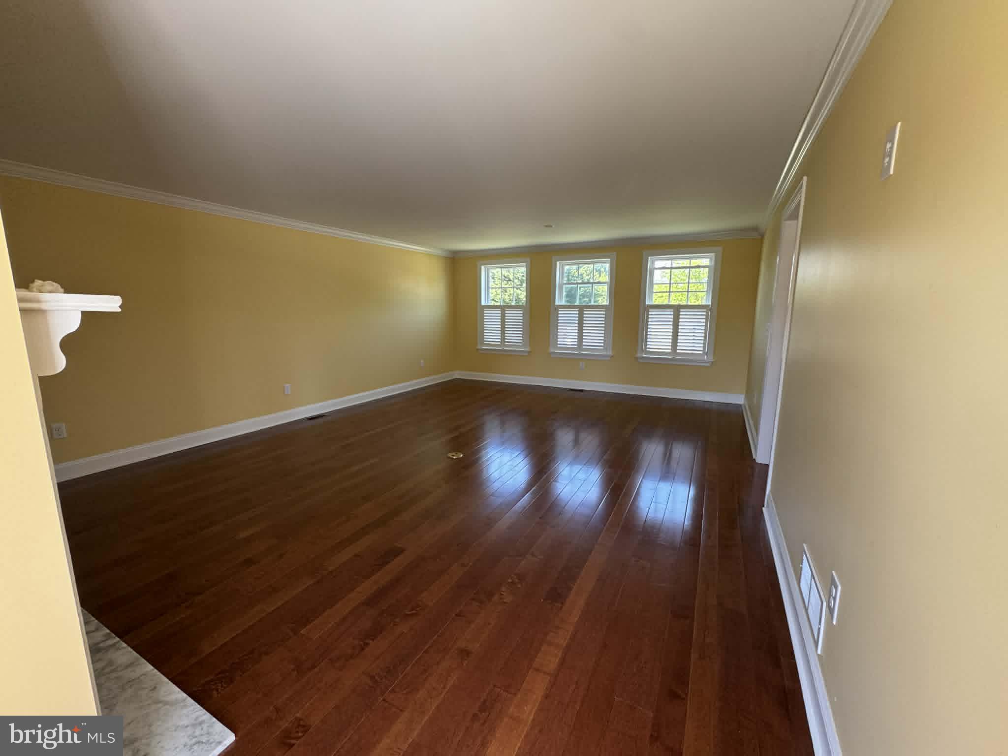 WEST VIEW SHORES - Residential