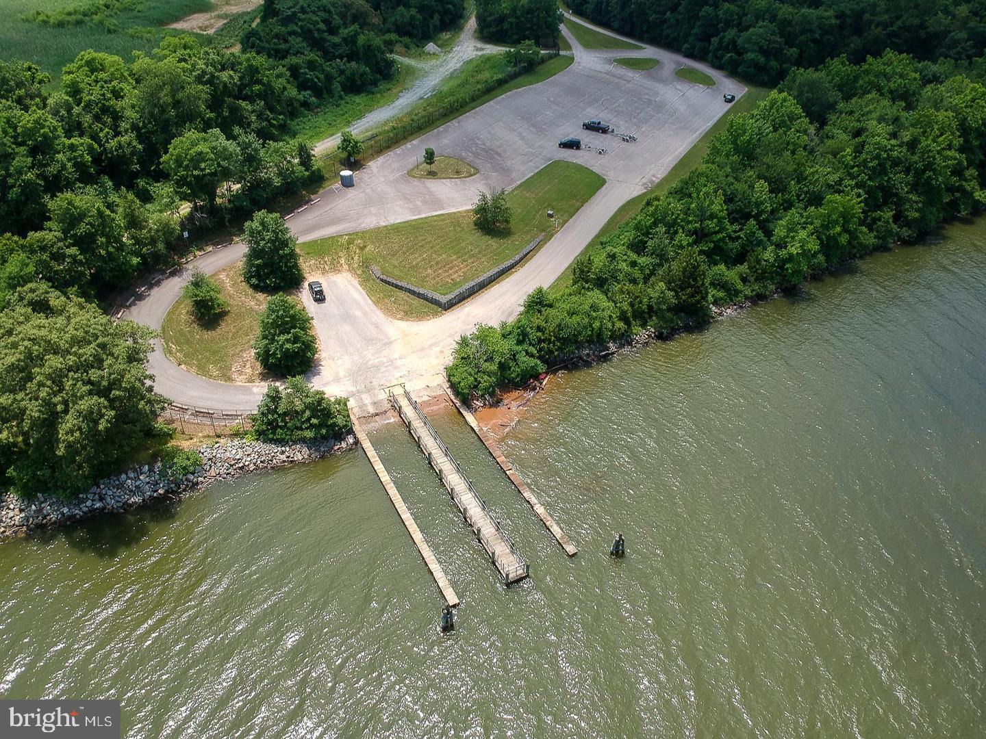 WEST VIEW SHORES - Residential