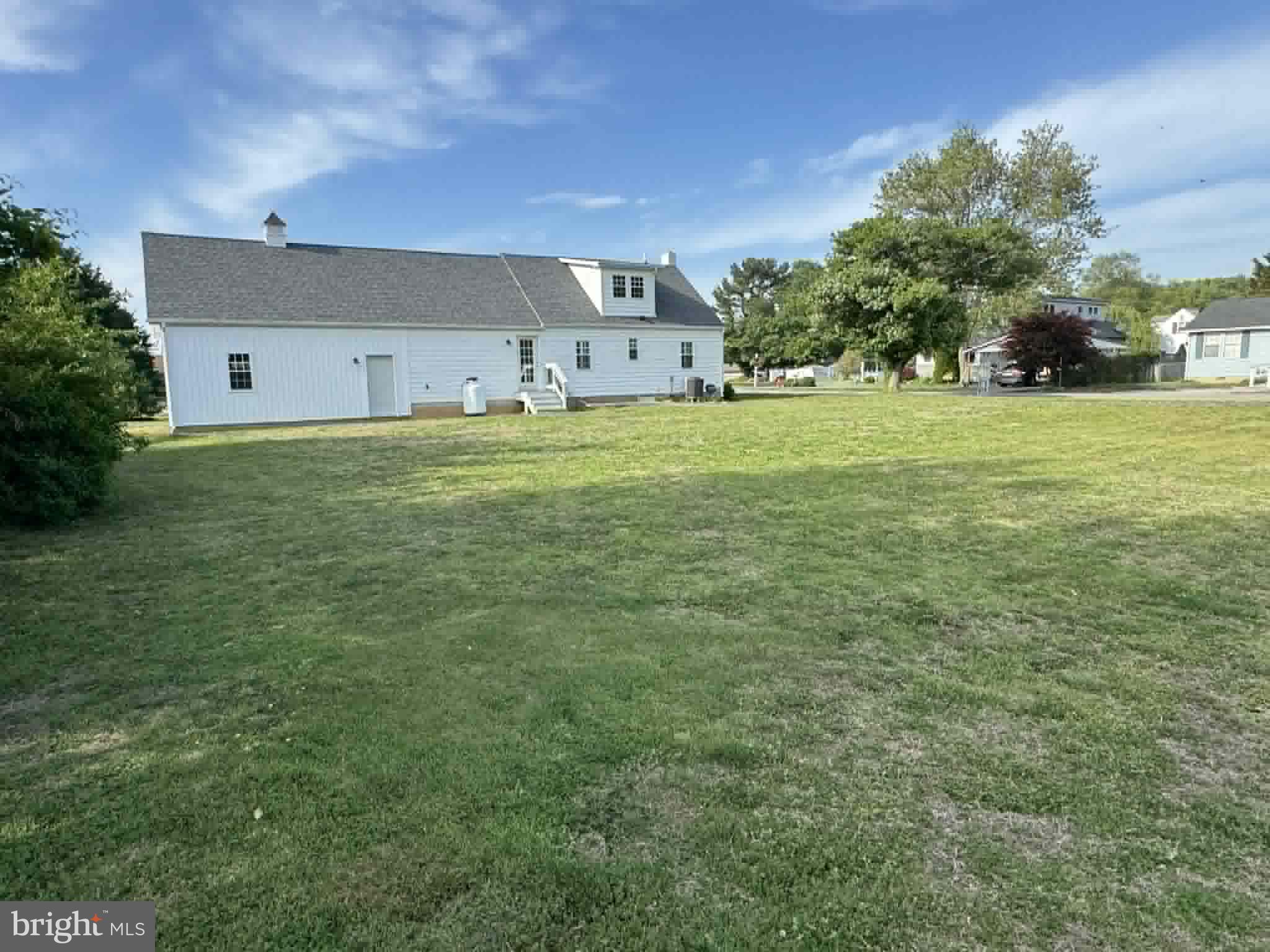 WEST VIEW SHORES - Residential