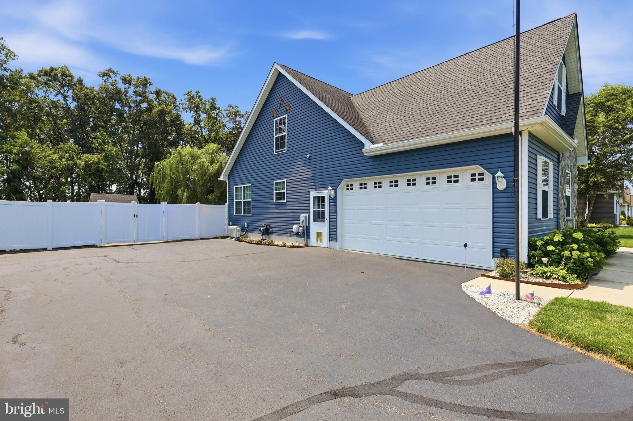 682 ABAGAIL CIRCLE