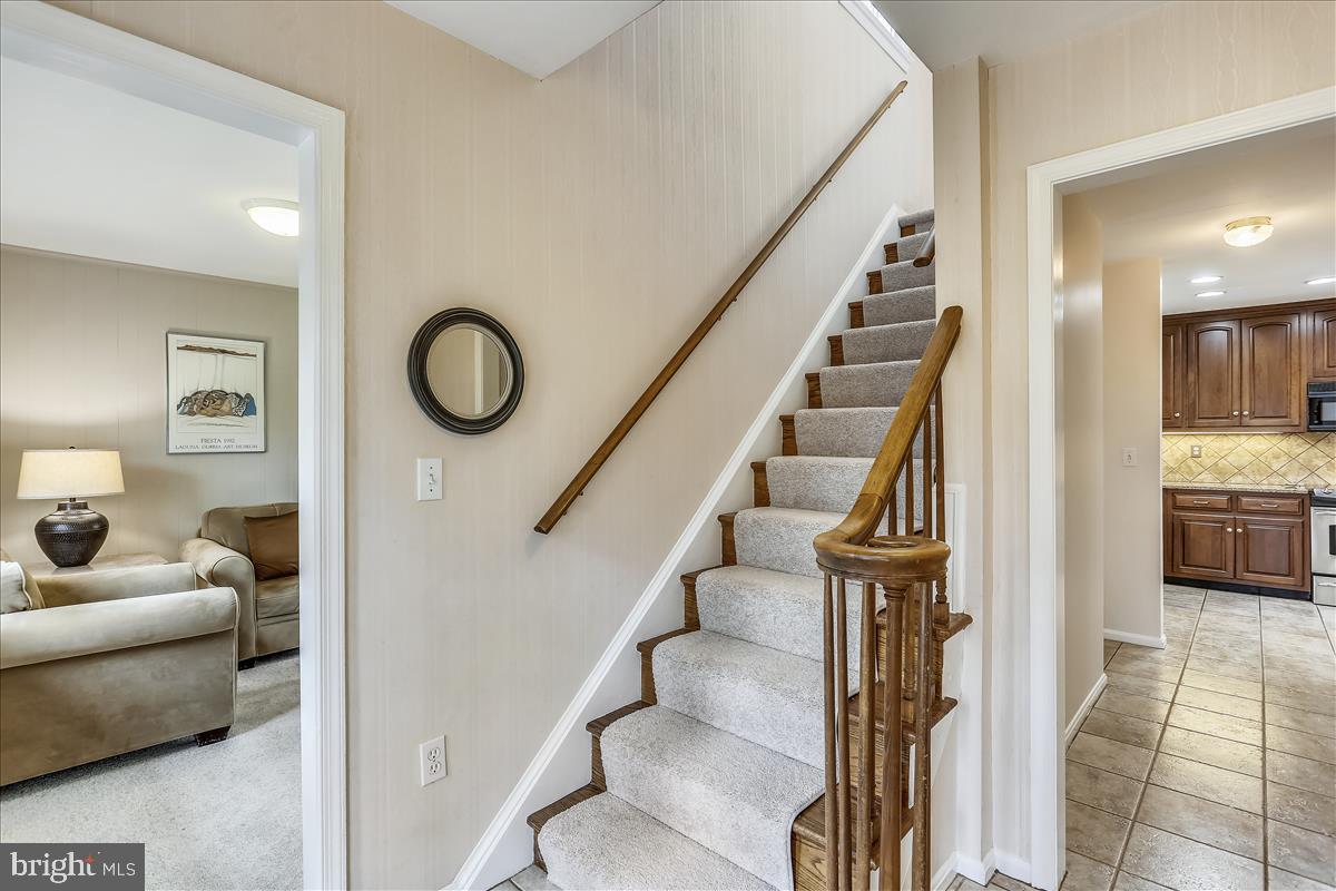 SHARON WOODS - Residential