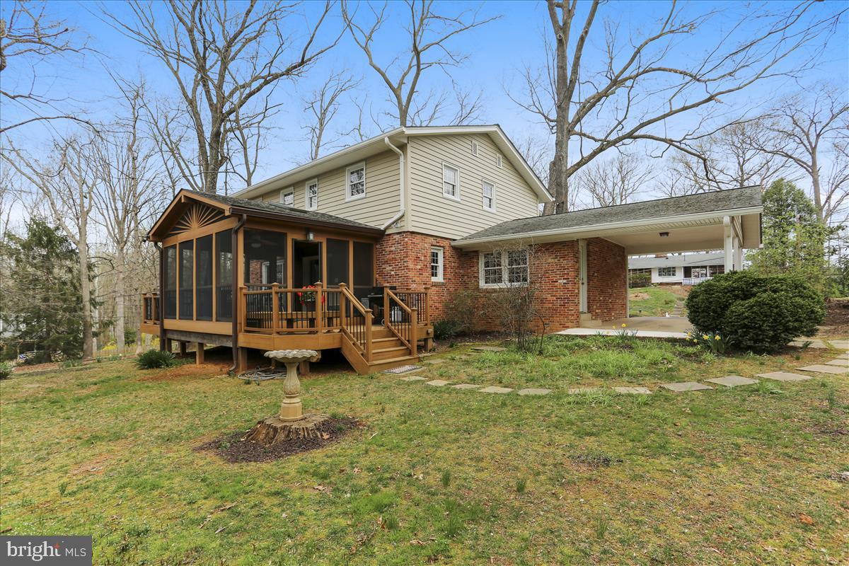 SHARON WOODS - Residential