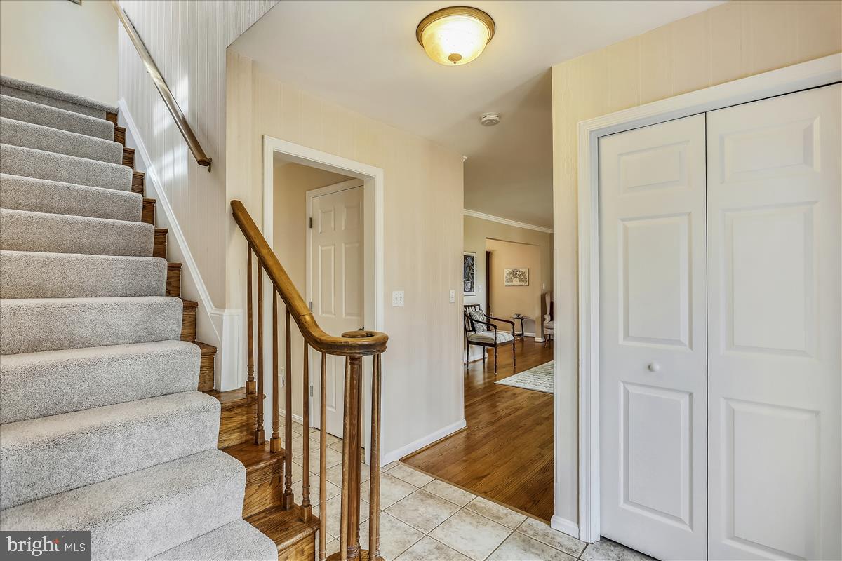 SHARON WOODS - Residential