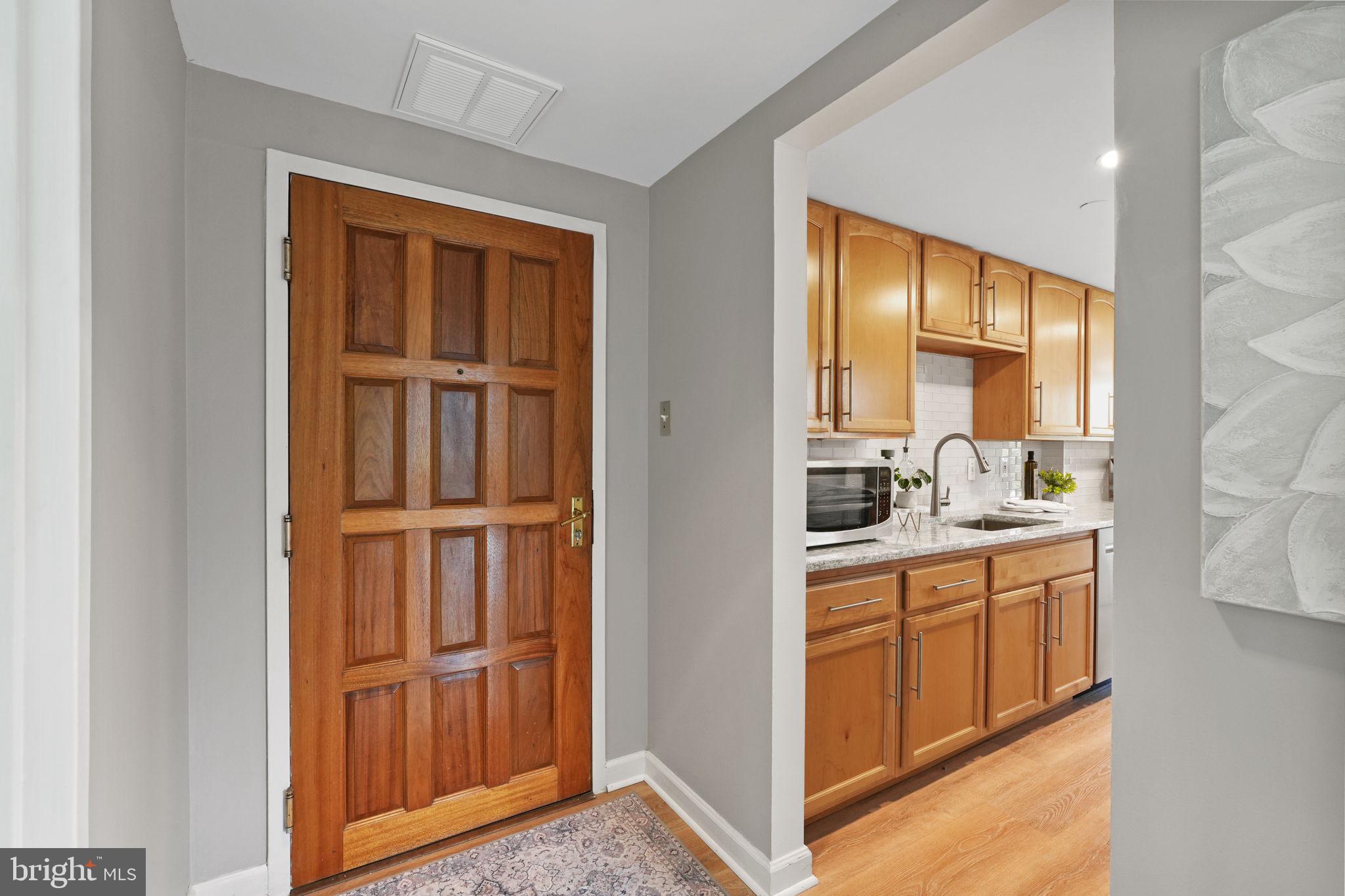 ATRIUM CONDO - Residential