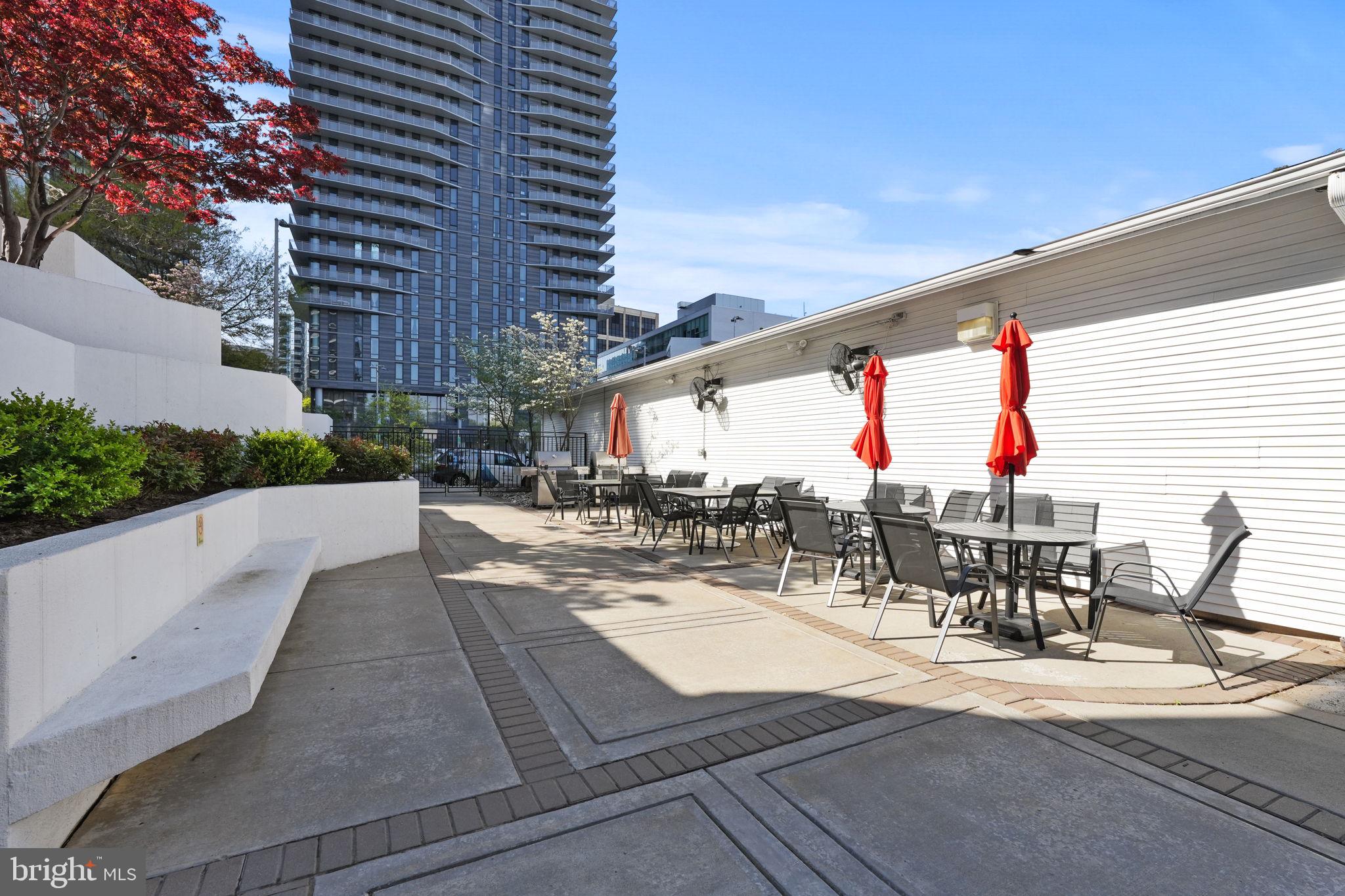 ATRIUM CONDO - Residential