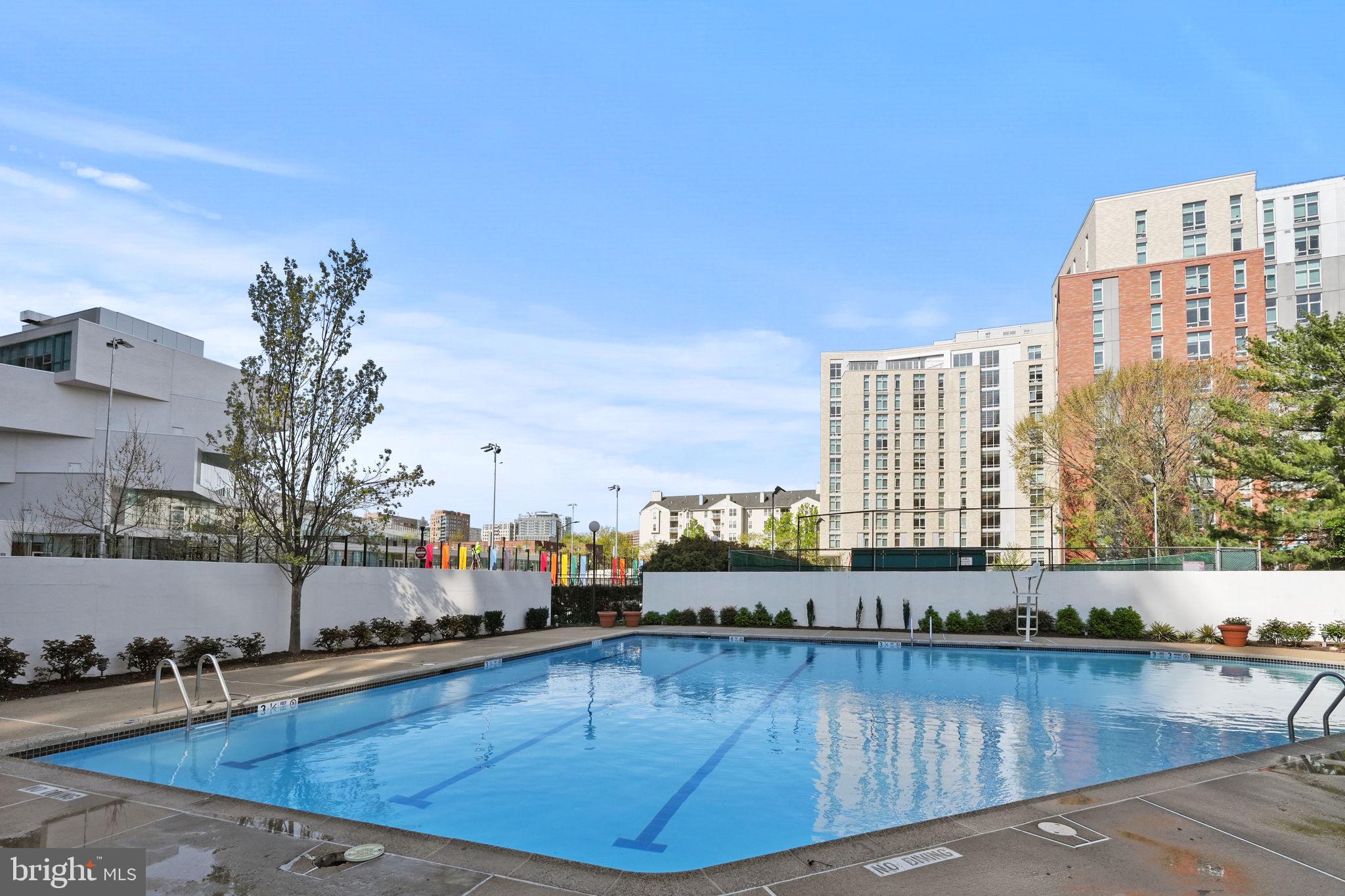 ATRIUM CONDO - Residential