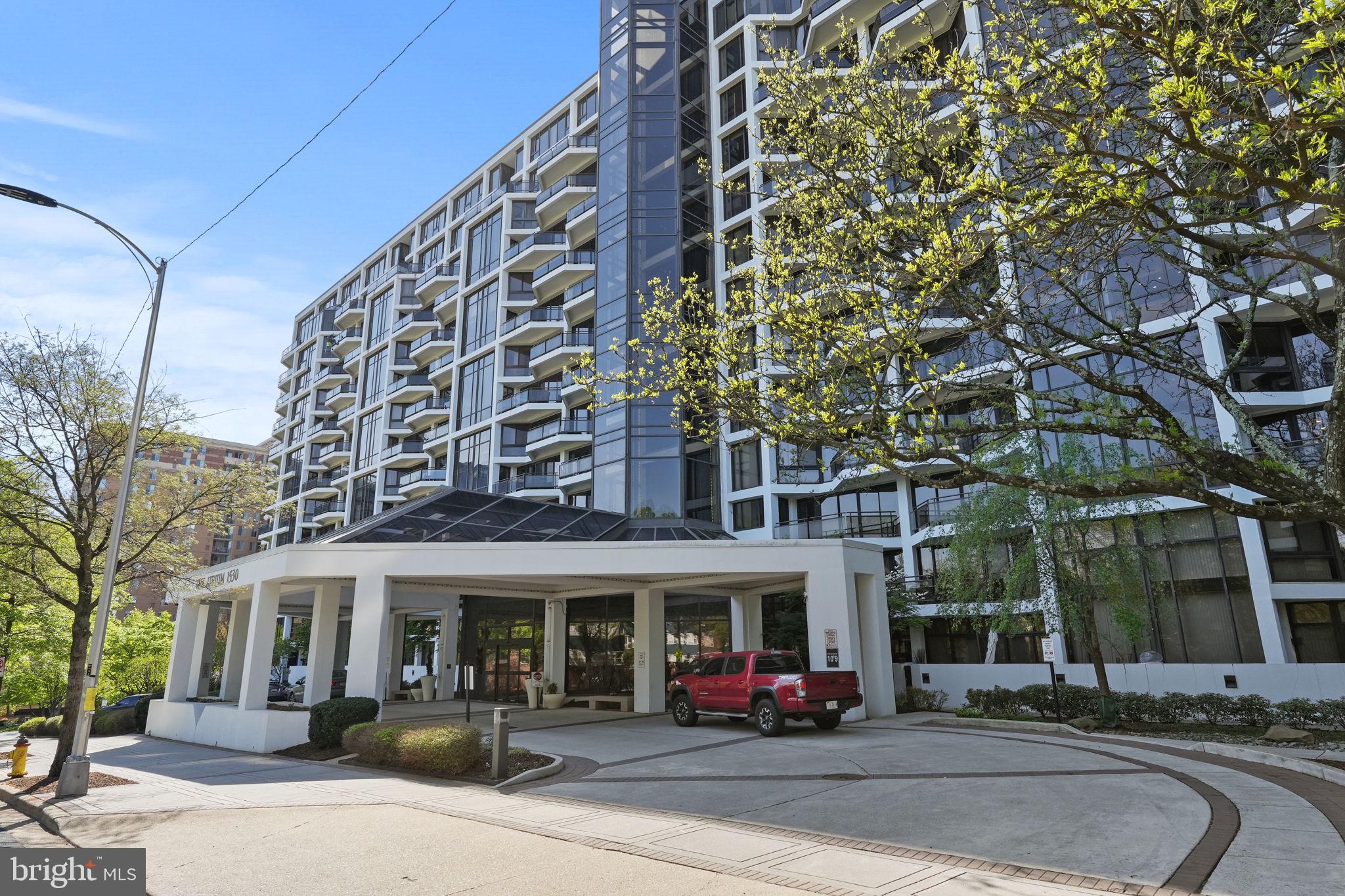 ATRIUM CONDO - Residential