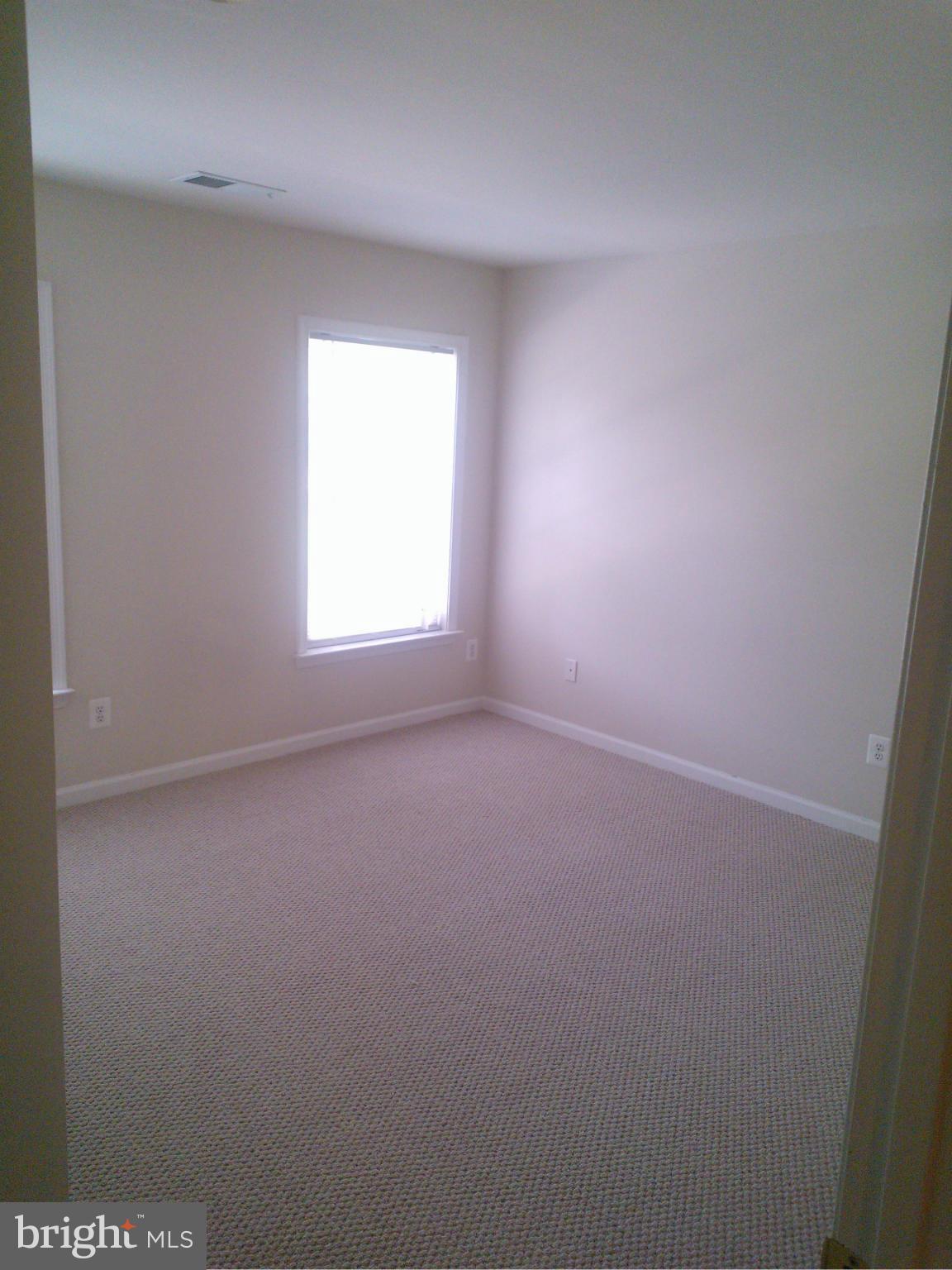 WILLOW OAKS - Residential Lease