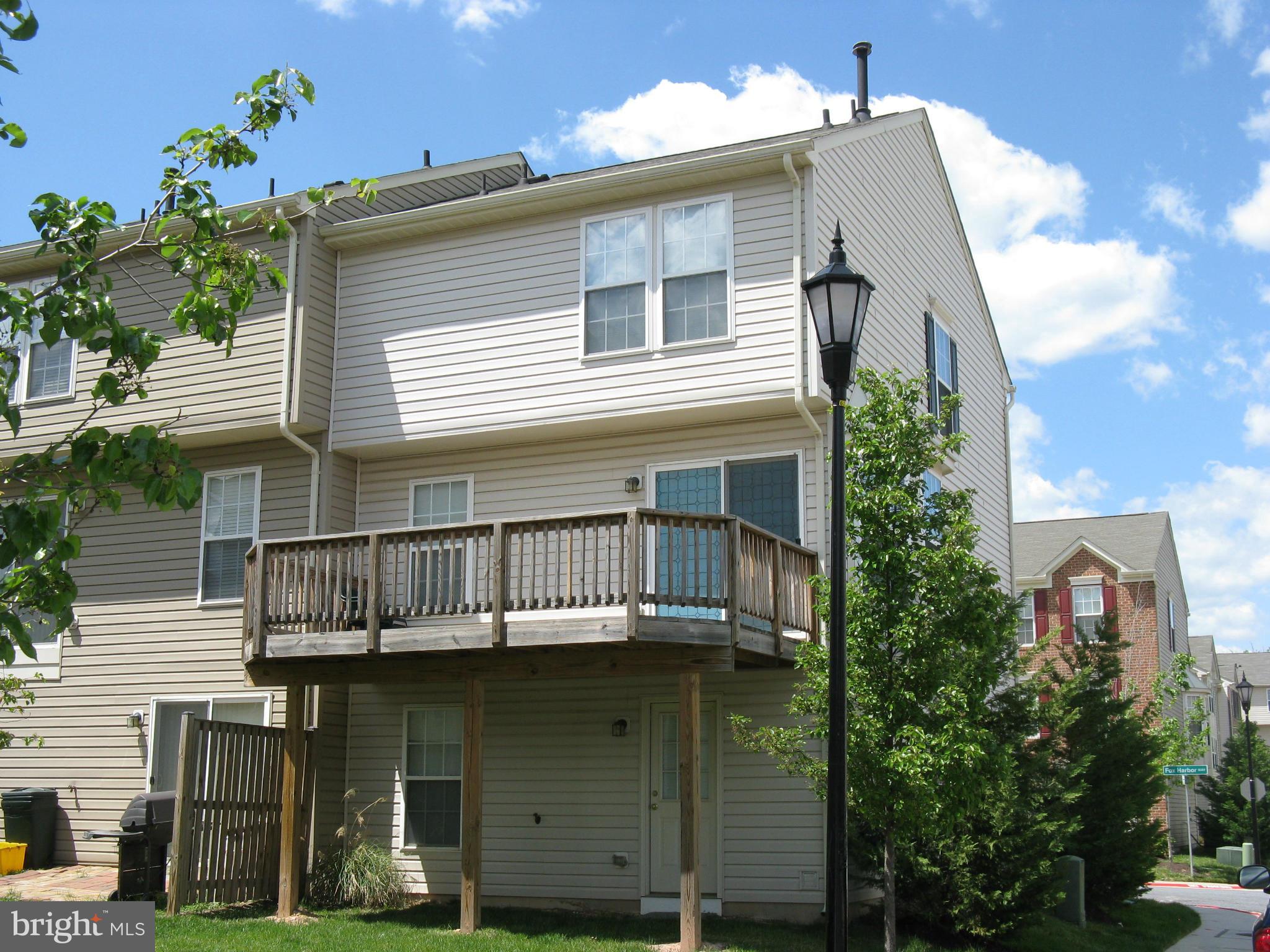 VILLAGE TOWNS - Residential Lease