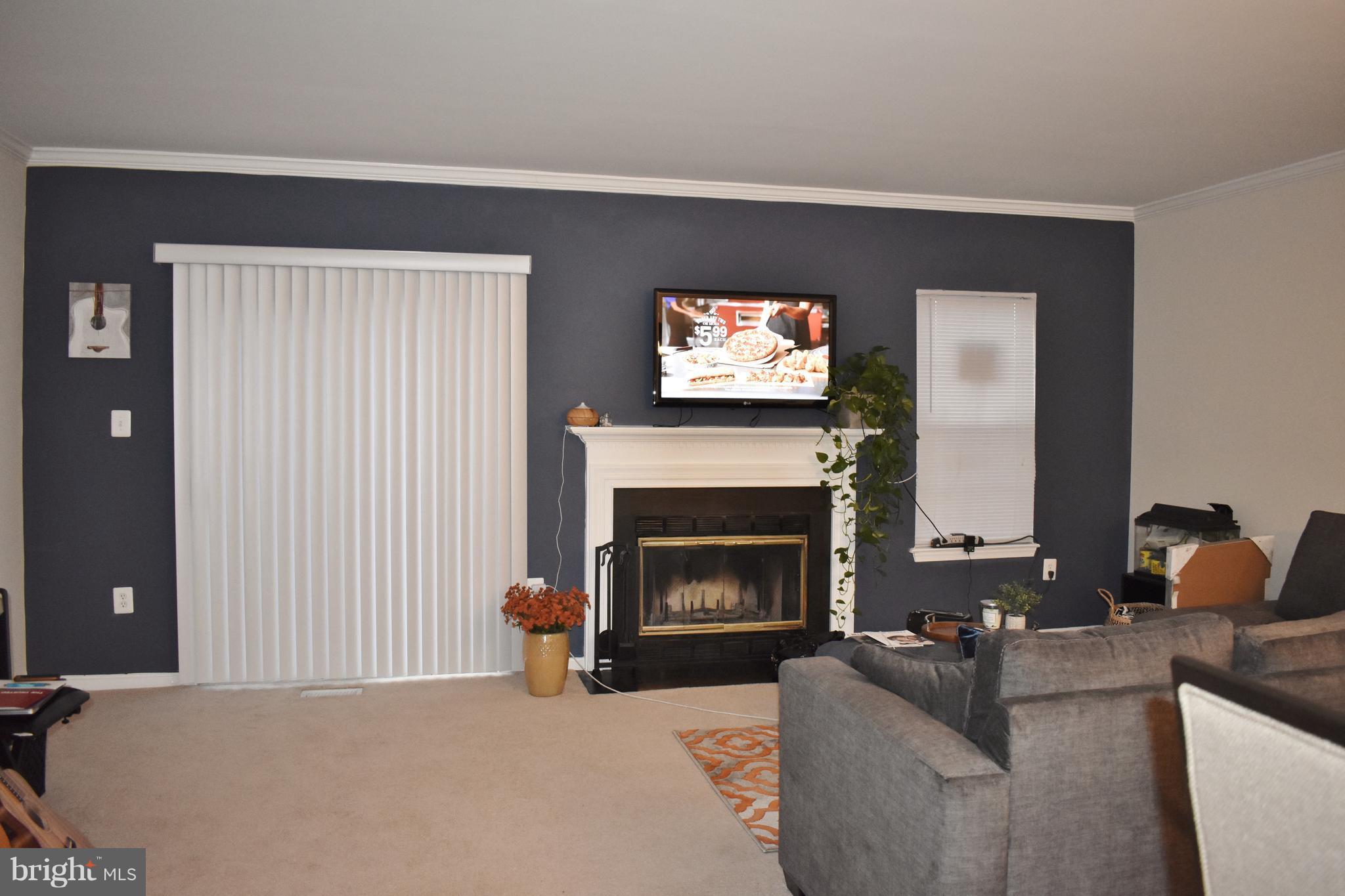 FOREST ESTATES - Residential Lease