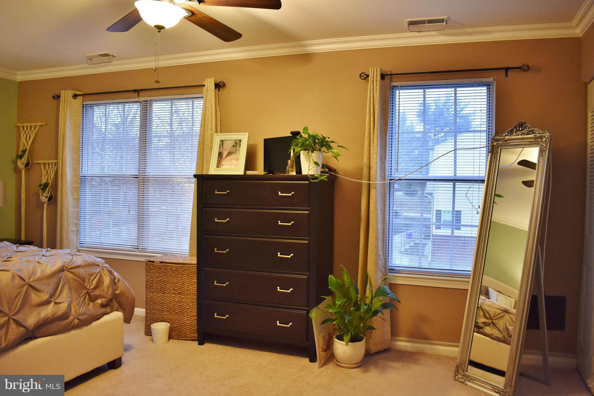 FOREST ESTATES - Residential Lease