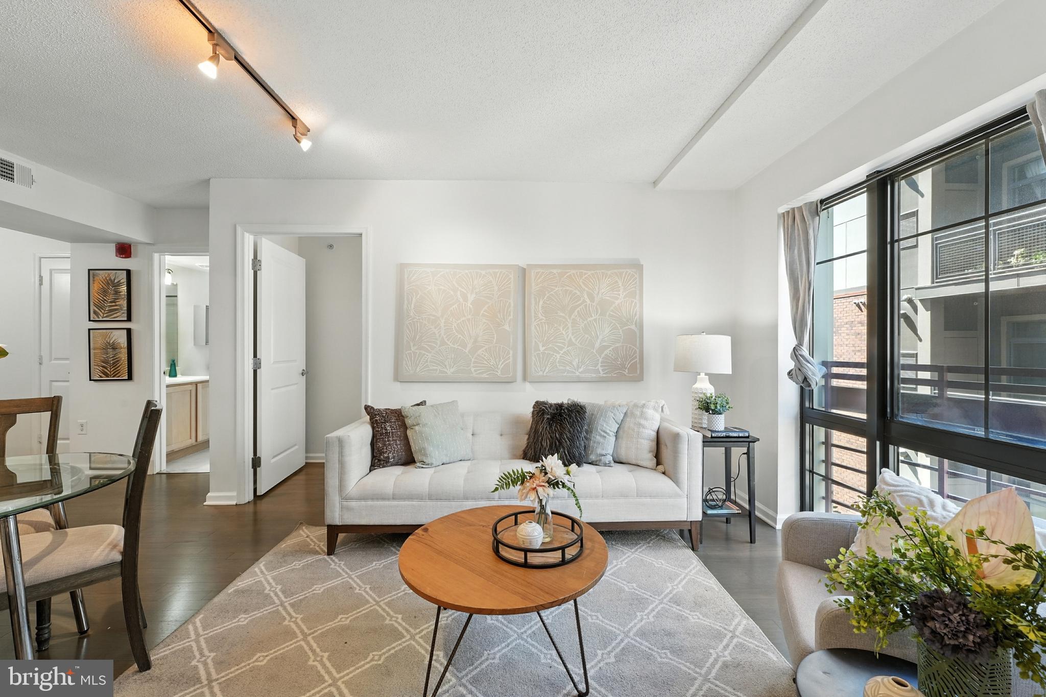 SILVER SPRING - Residential