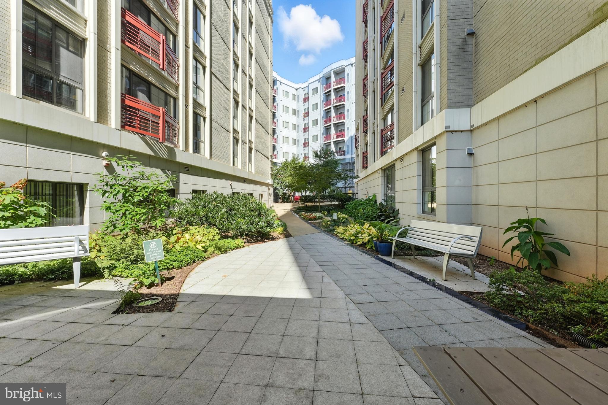 SILVER SPRING - Residential