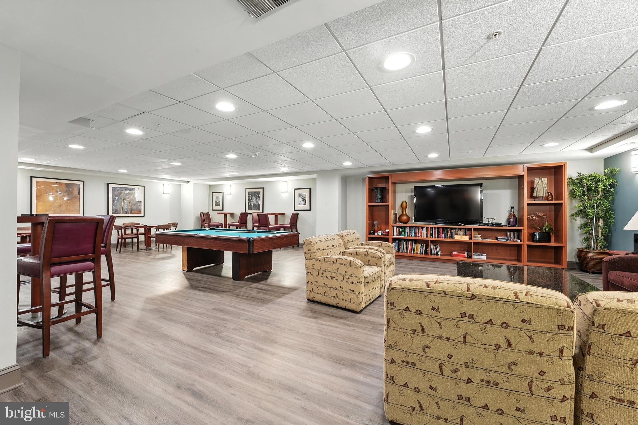 SILVER SPRING - Residential