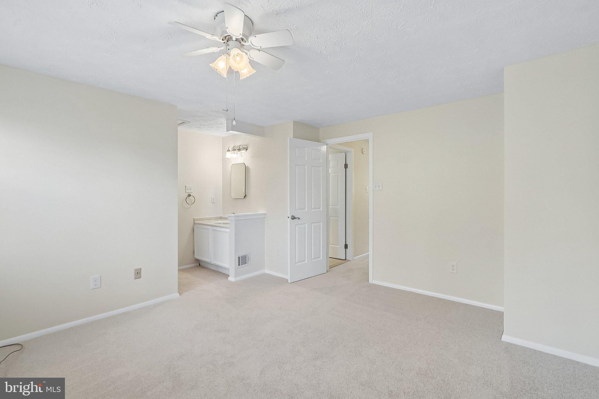 10304 GRANITE CREEK LANE