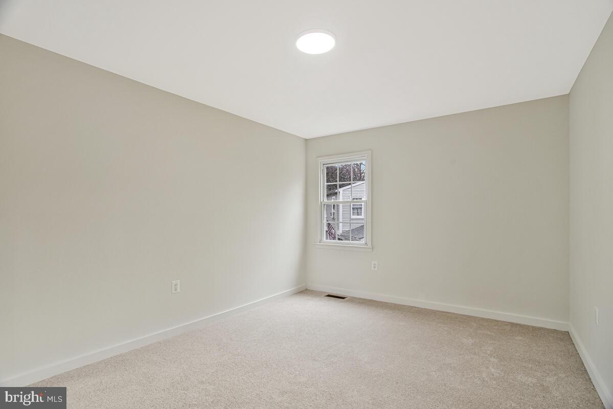 ST CHARLES WAKEFIELD - Residential