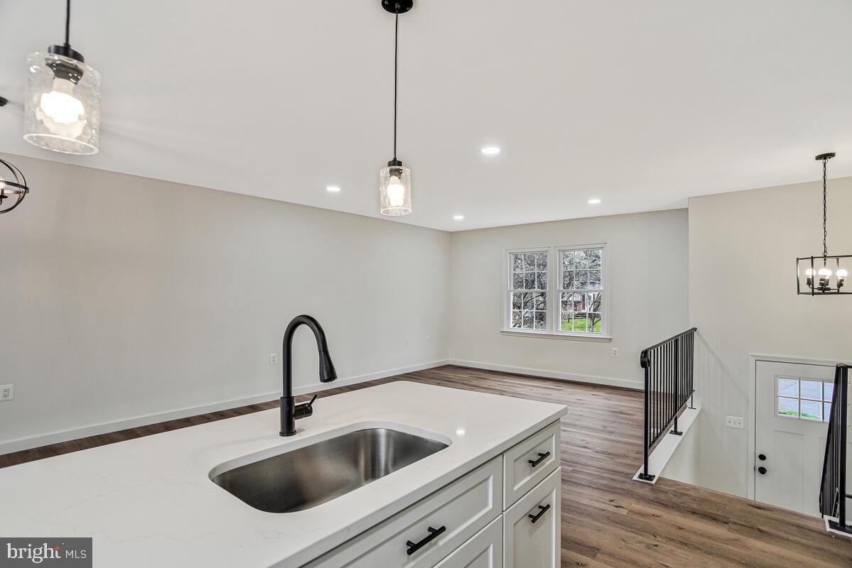 ST CHARLES WAKEFIELD - Residential