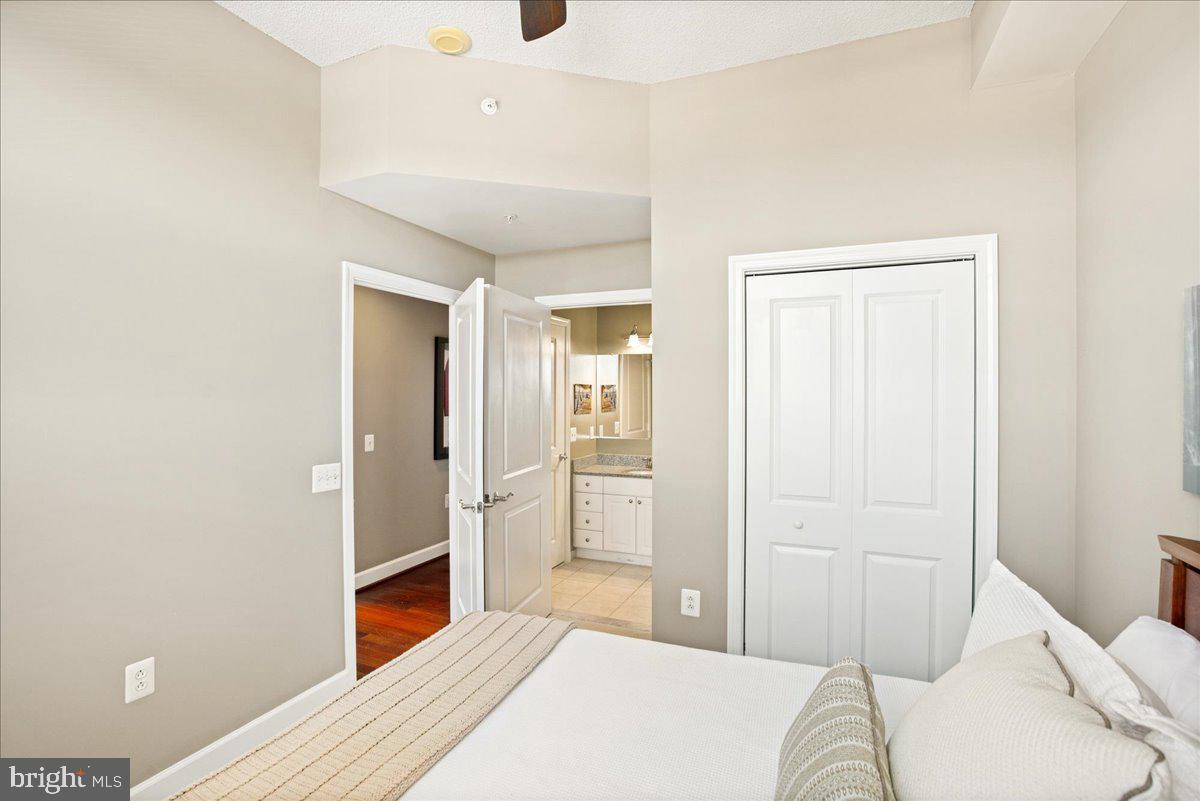 ECLIPSE ON CENTER PARK - Residential