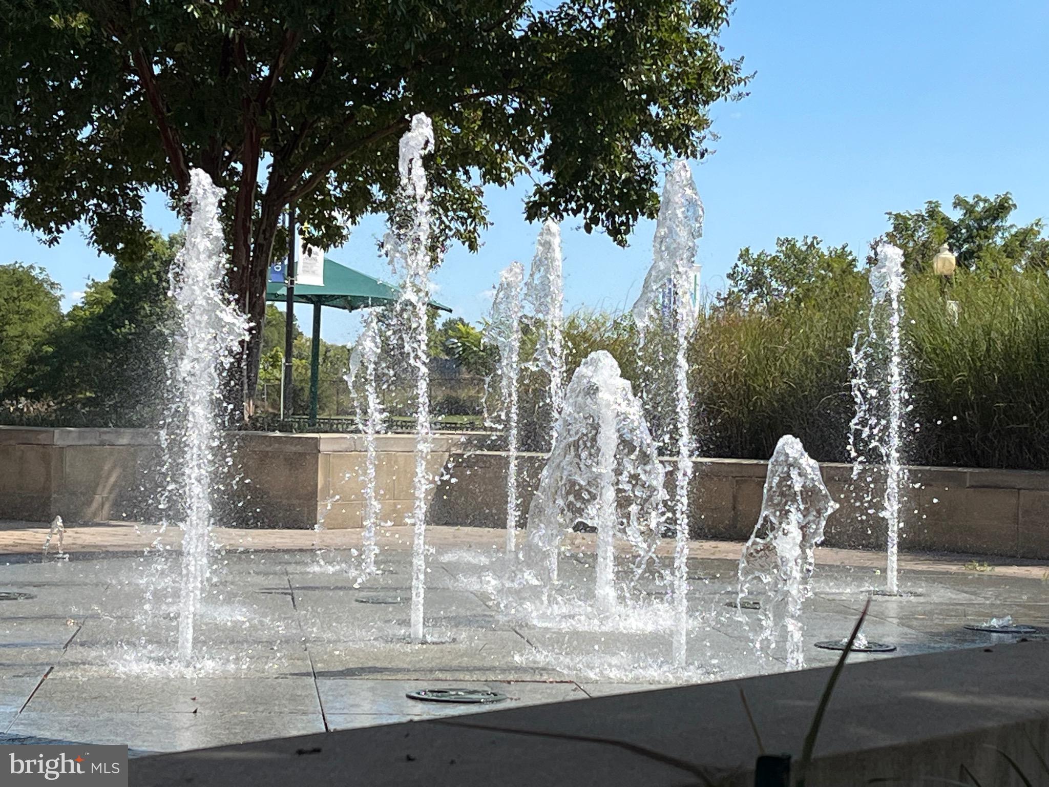 ECLIPSE ON CENTER PARK - Residential