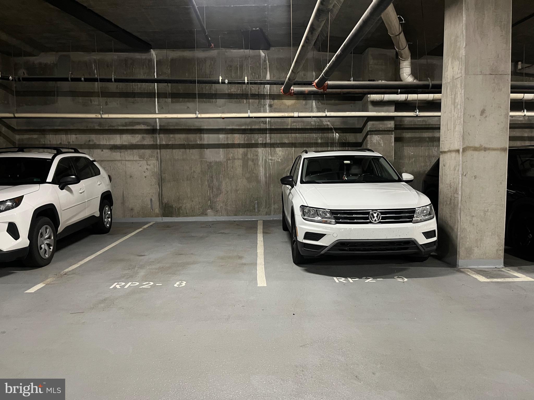 ECLIPSE ON CENTER PARK - Residential