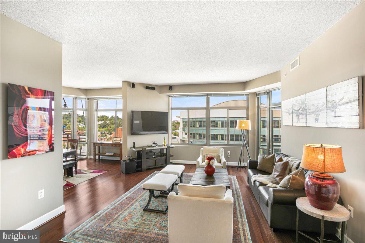 3600 GLEBE ROAD S 1112W